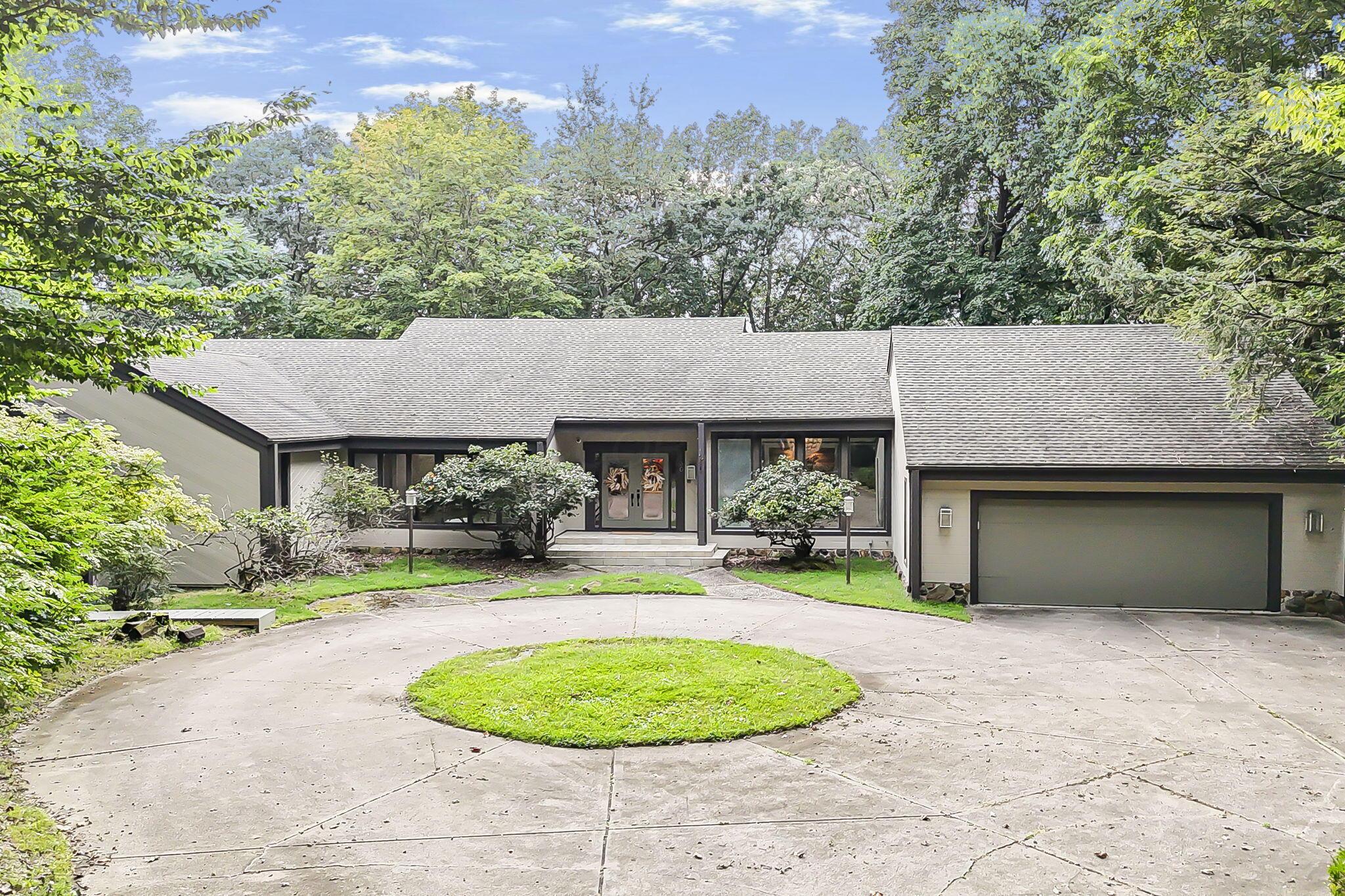 130 Dogwood Lane — photo
