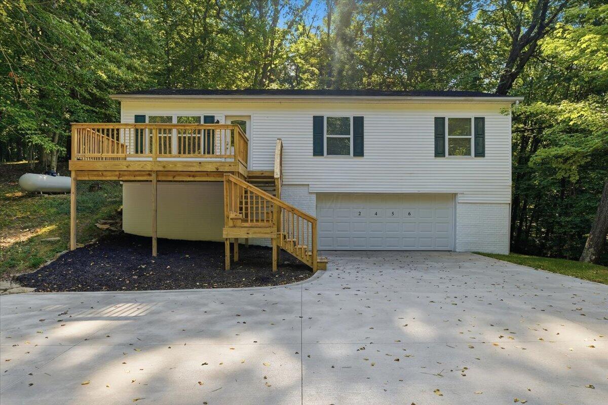 2456 Apple Valley Drive — photo