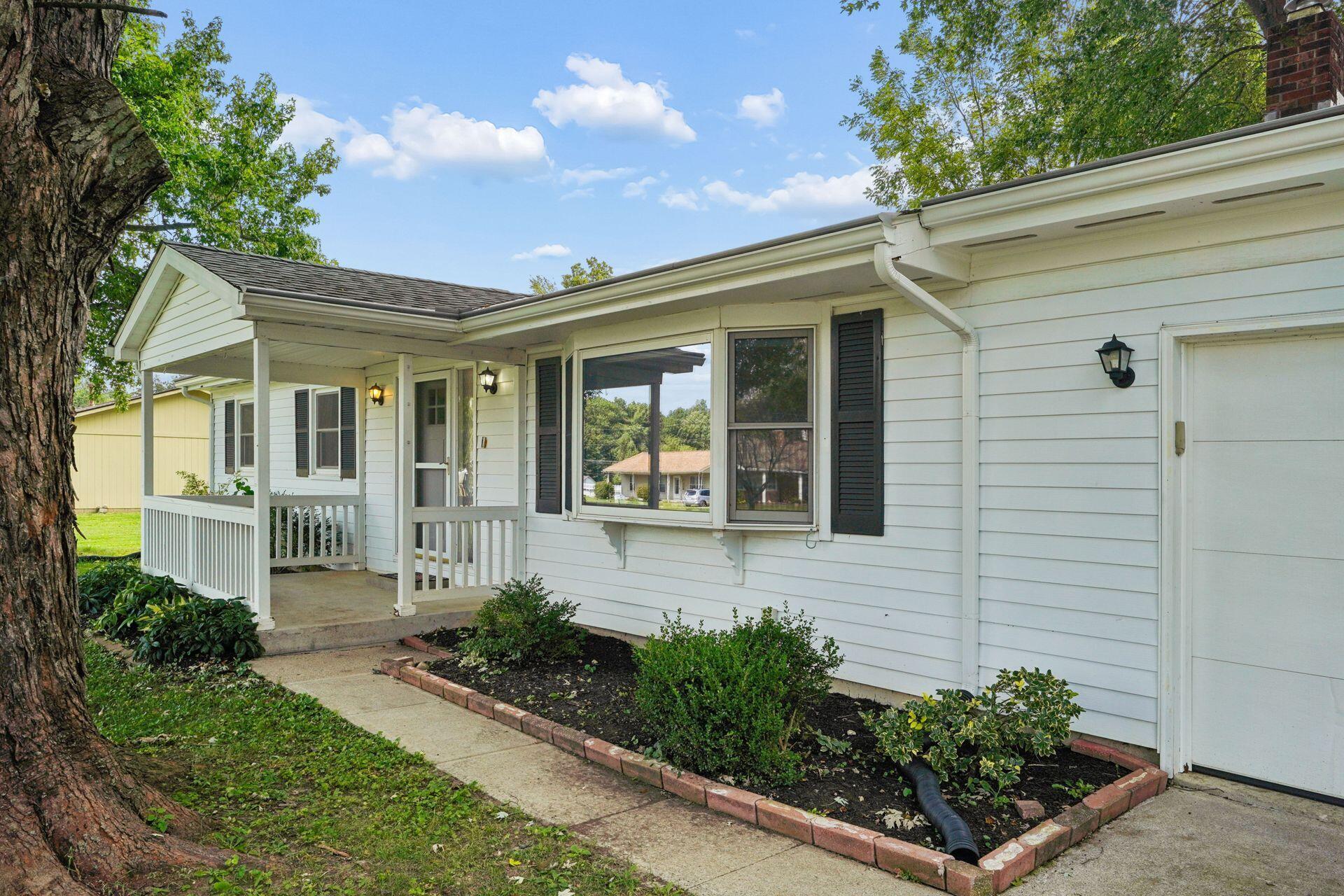 144 Stoney Ridge Drive SW — photo