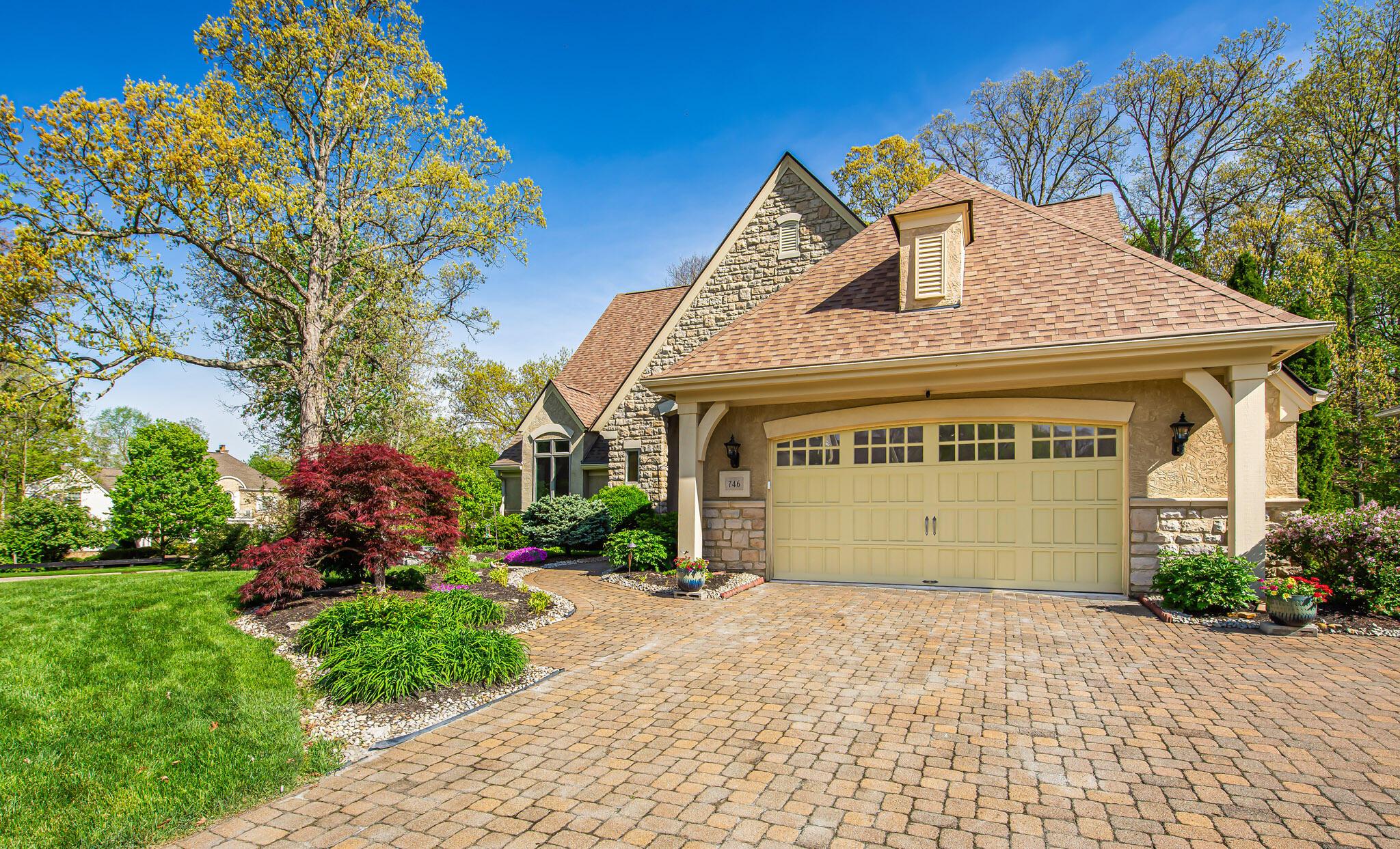 746 Matthews Brook Lane — photo