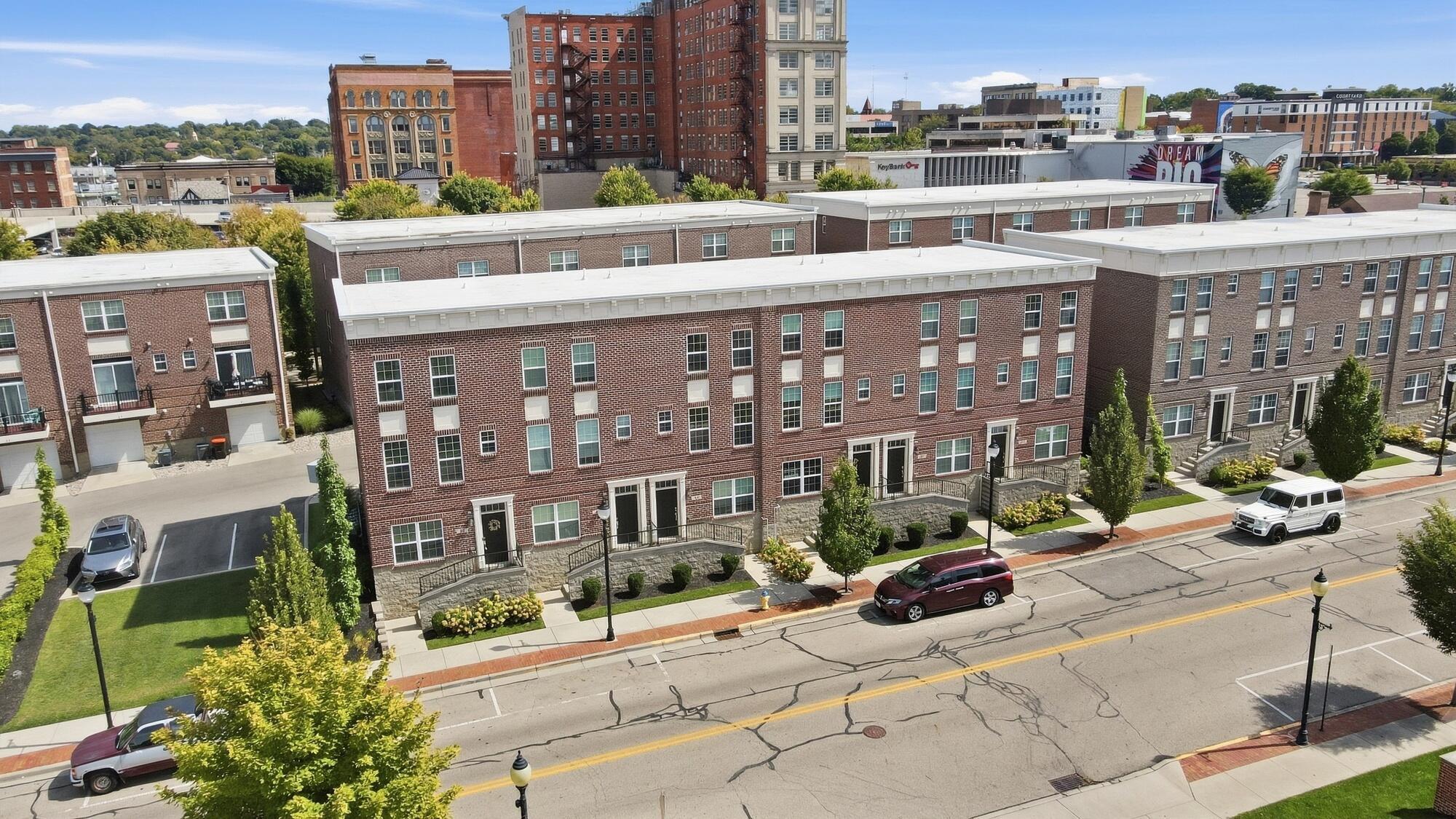 30 N Center Street — photo