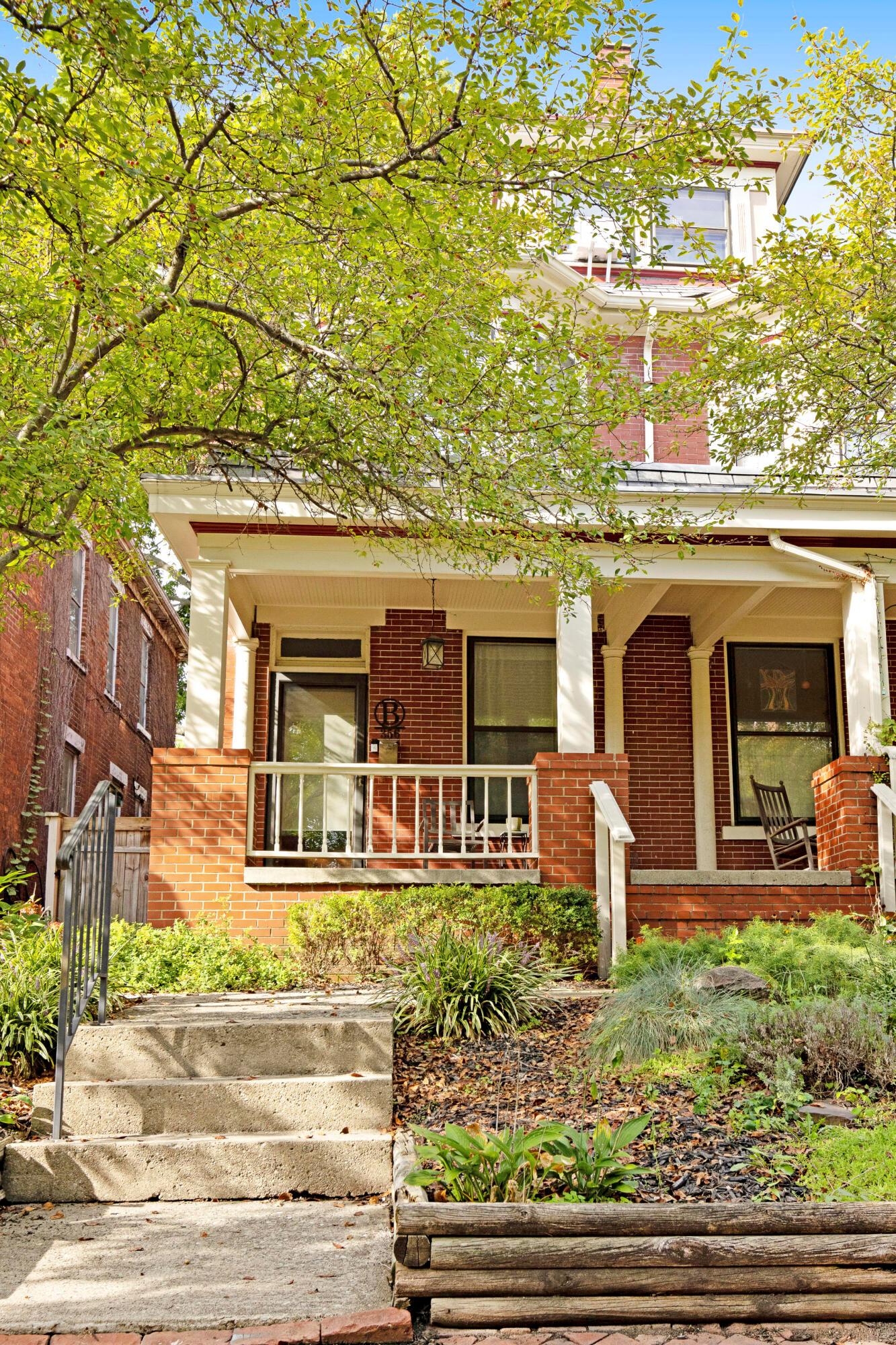 356 W Hubbard Avenue — photo