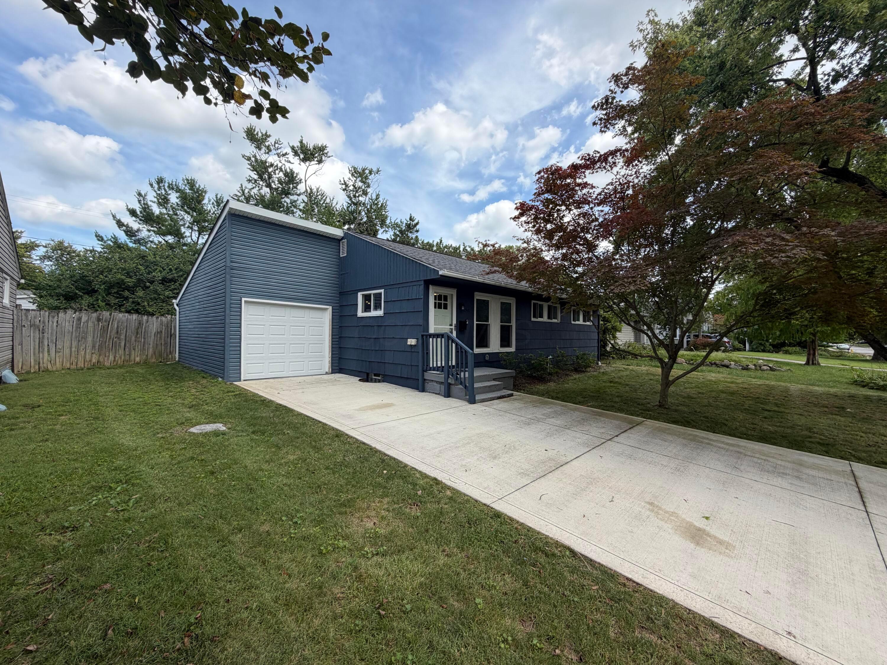2590 Swansea Road — photo