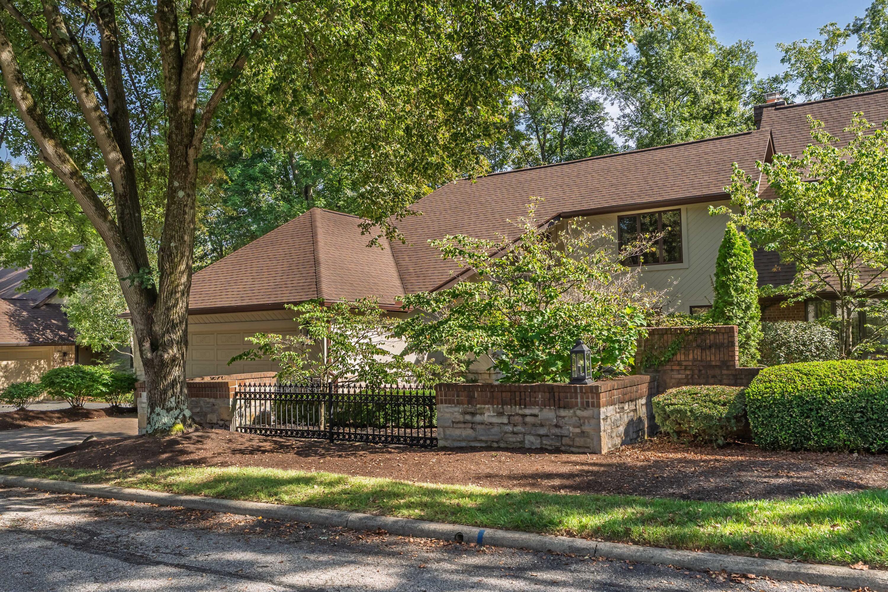 181 Whieldon Lane — photo