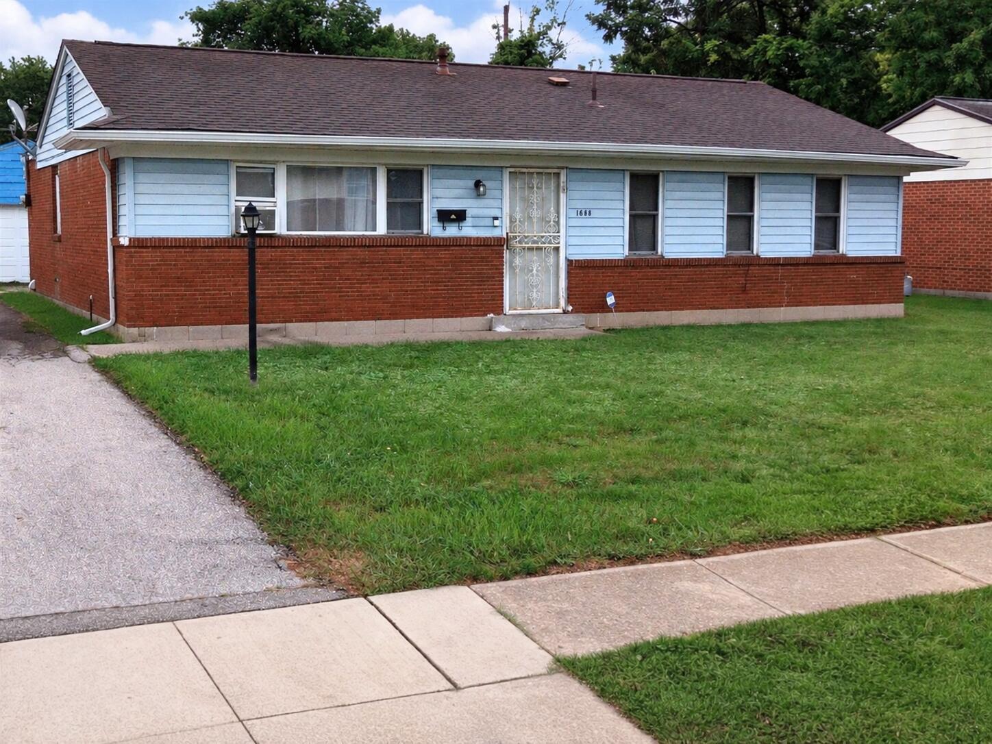 1688 Penfield Road — photo