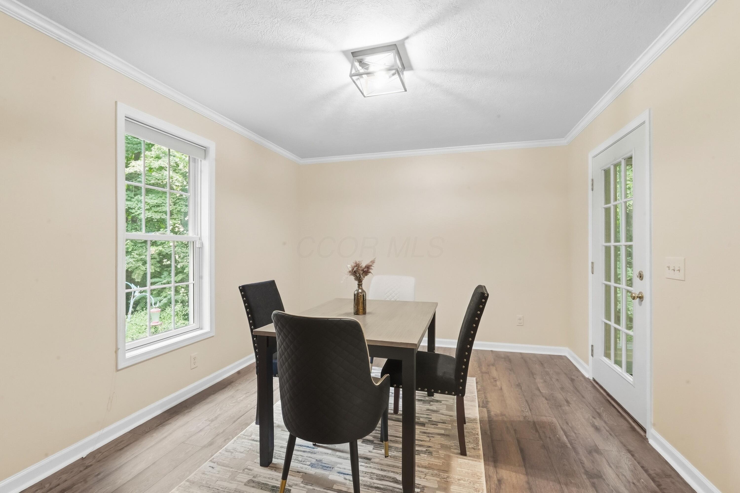 806 Township Road 1101 — photo