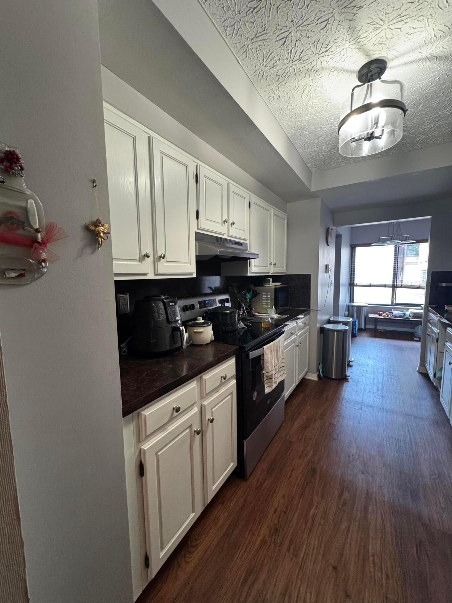 3251 Donalda Court — photo