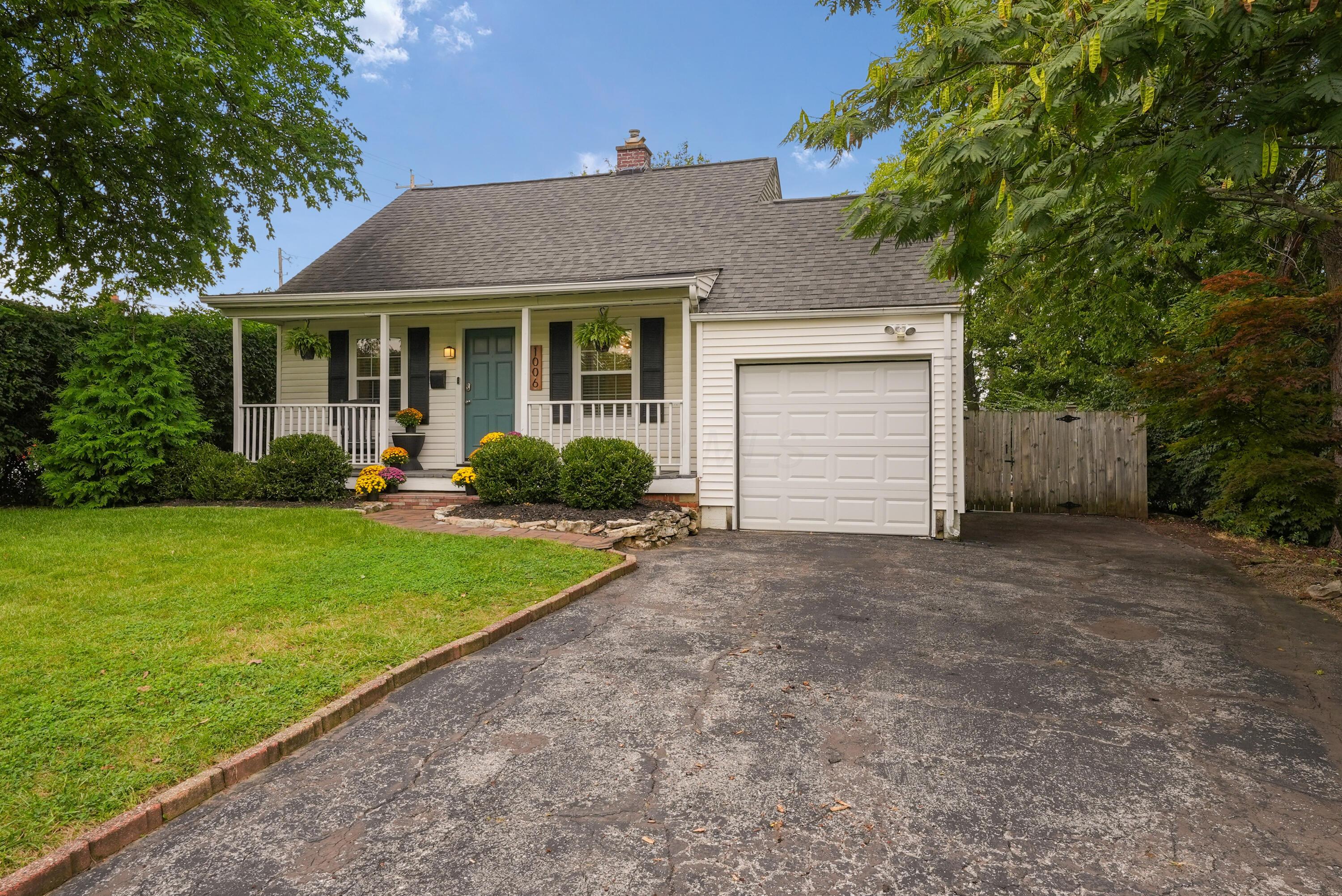 1006 Chambers Circle — photo