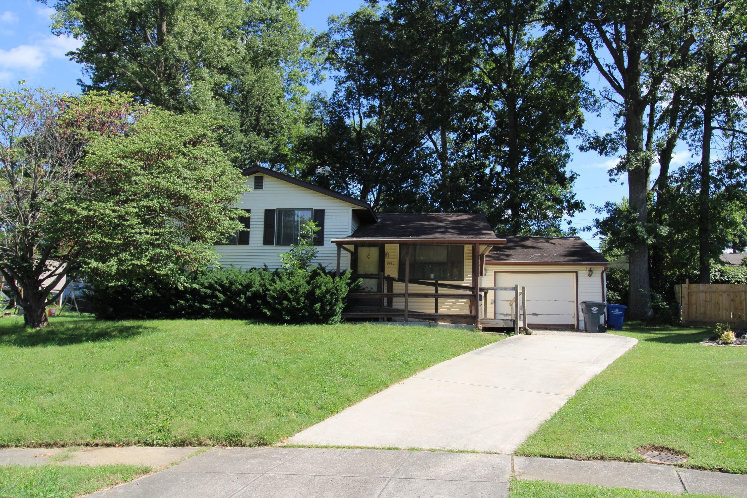 1552 Lexdale Court — photo
