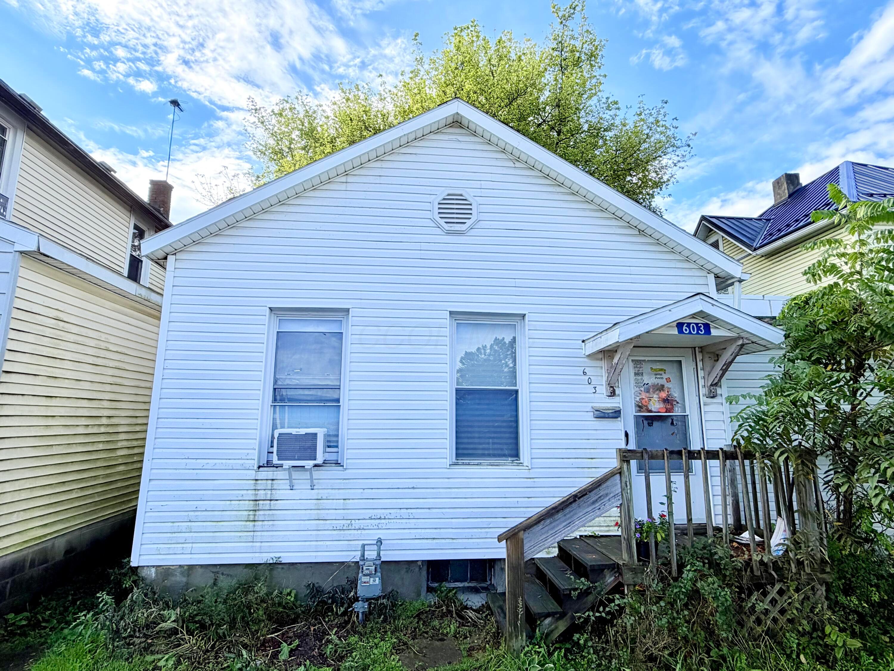 603 Harding Way E — photo