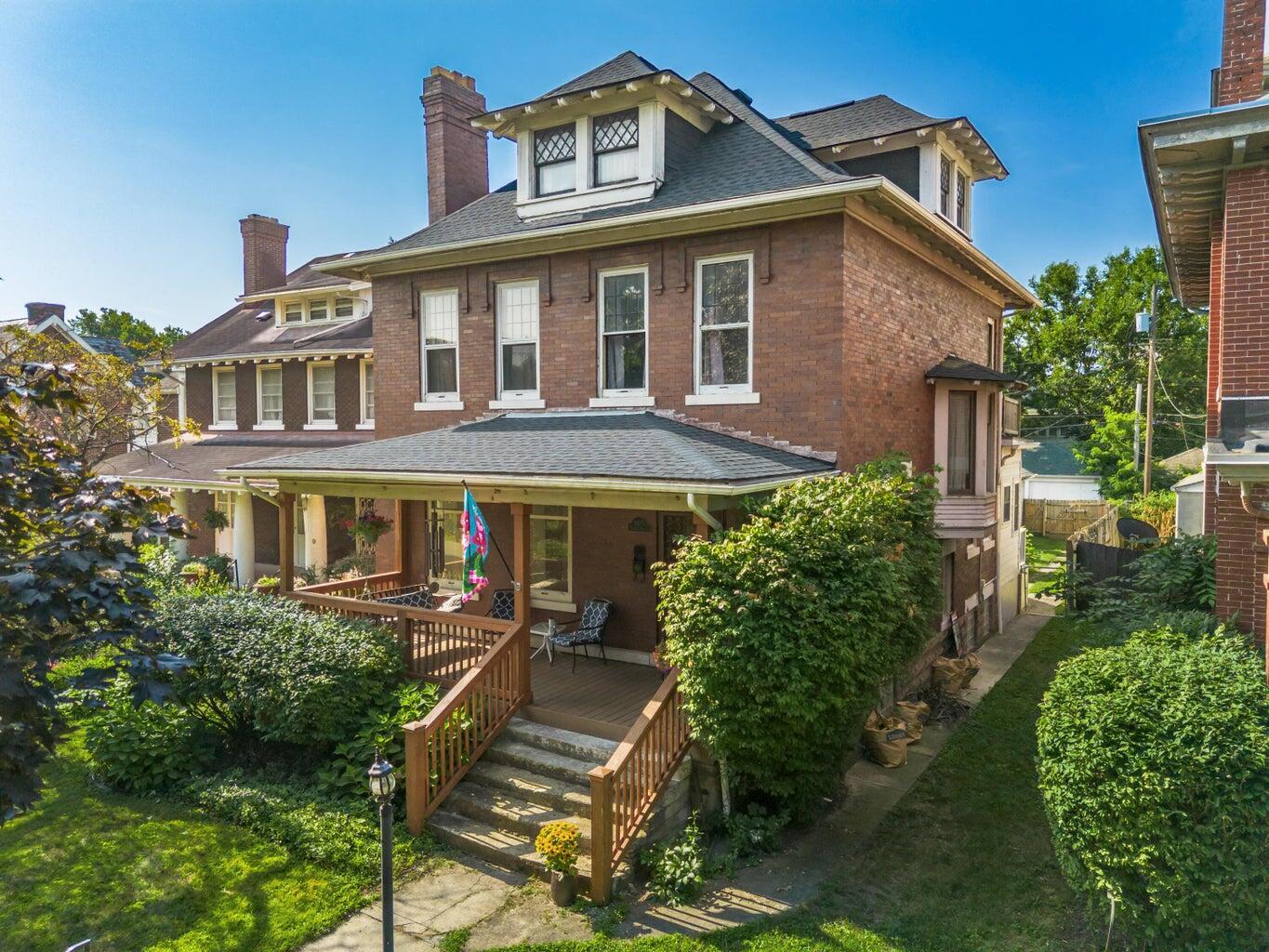 1815 Franklin Park Park S — photo
