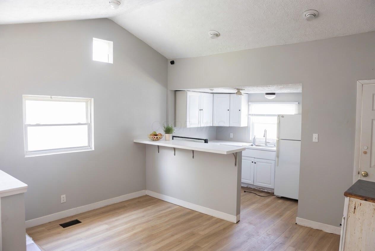 34 E Maynard Avenue, Columbus, OH 43202 — photo 2