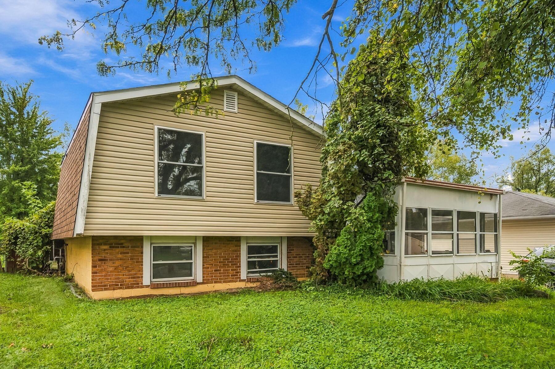 1736 Rebecca Street — photo