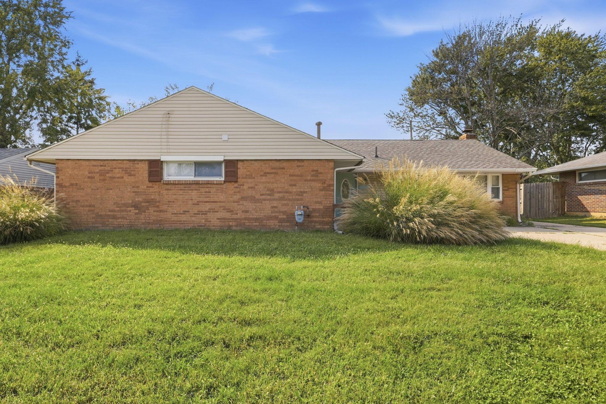1739 Pickering Drive — photo