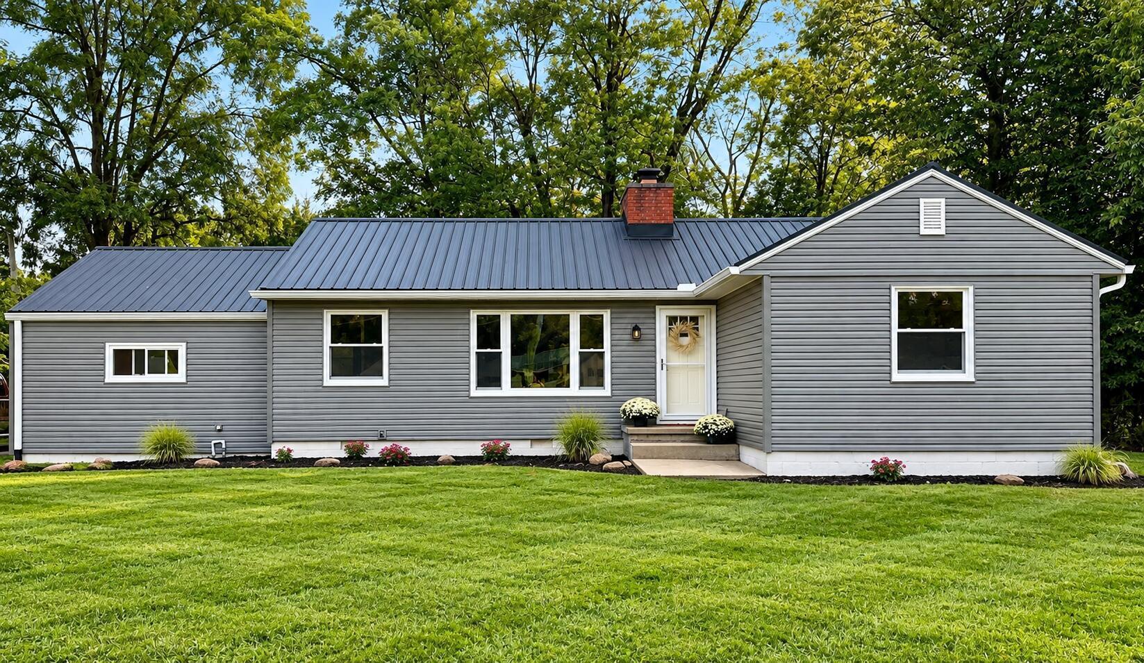 1101 Bucyrus Road — photo