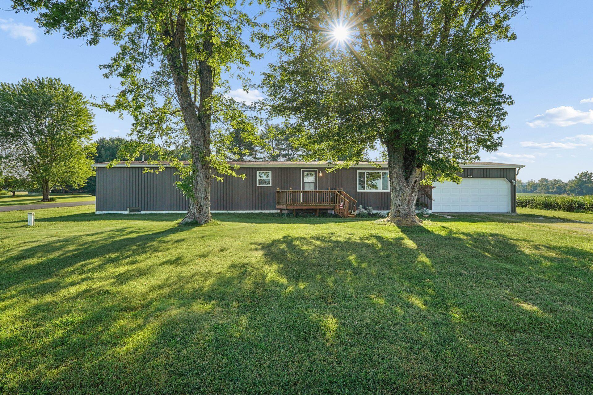 9730 Lake Road NE — photo