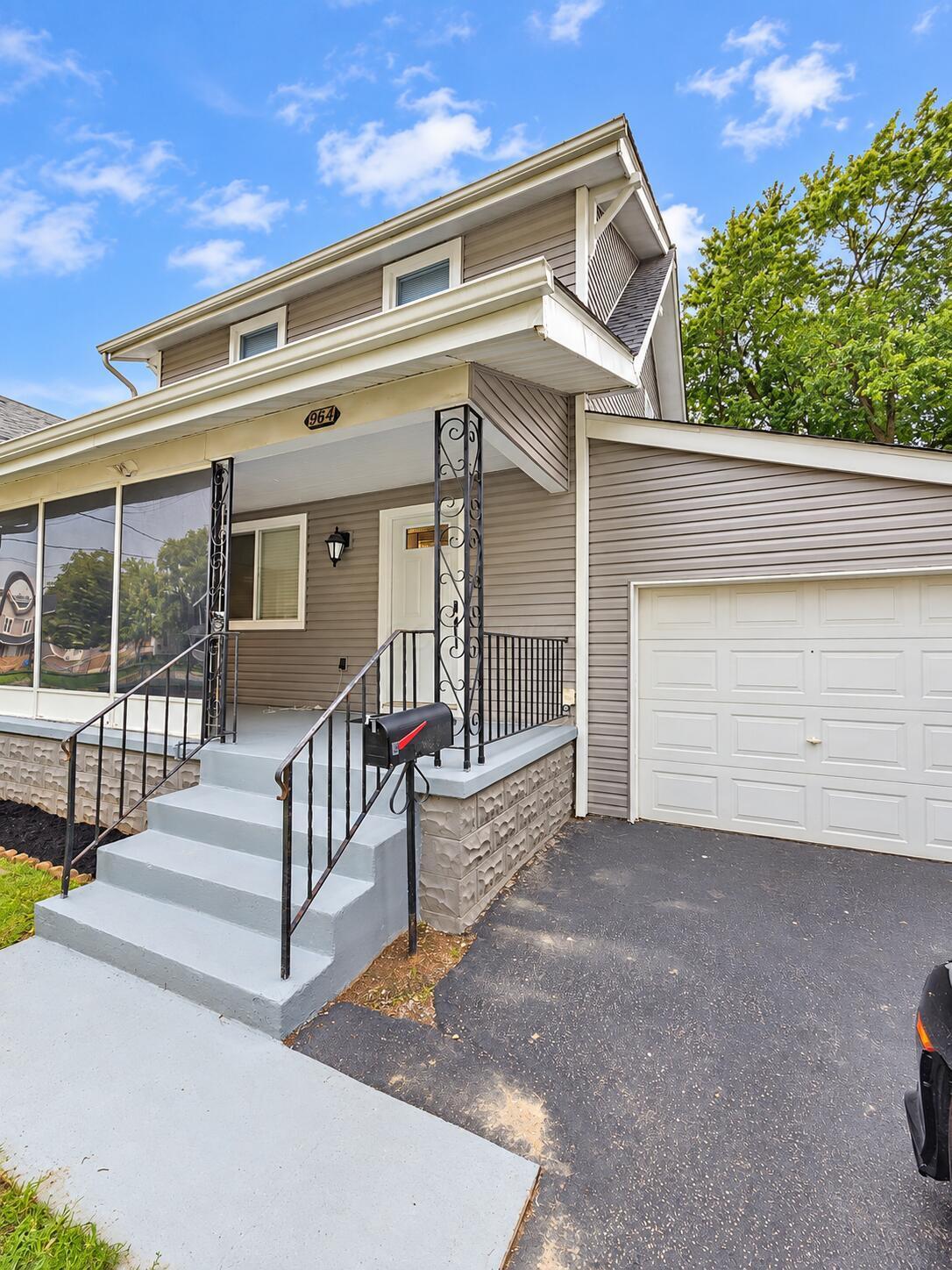 964 Lawrence Drive — photo