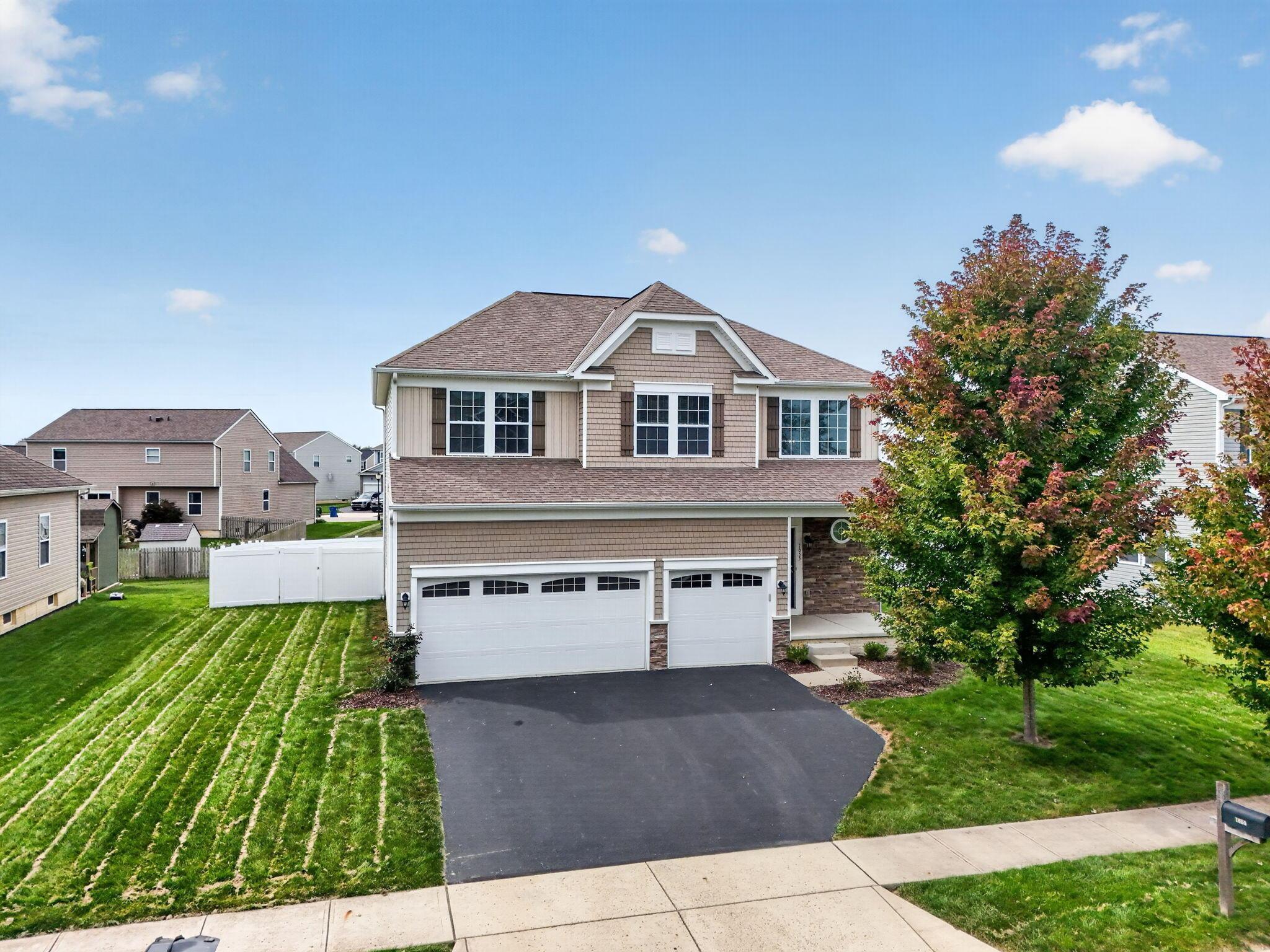 1655 Tamarac Drive — photo