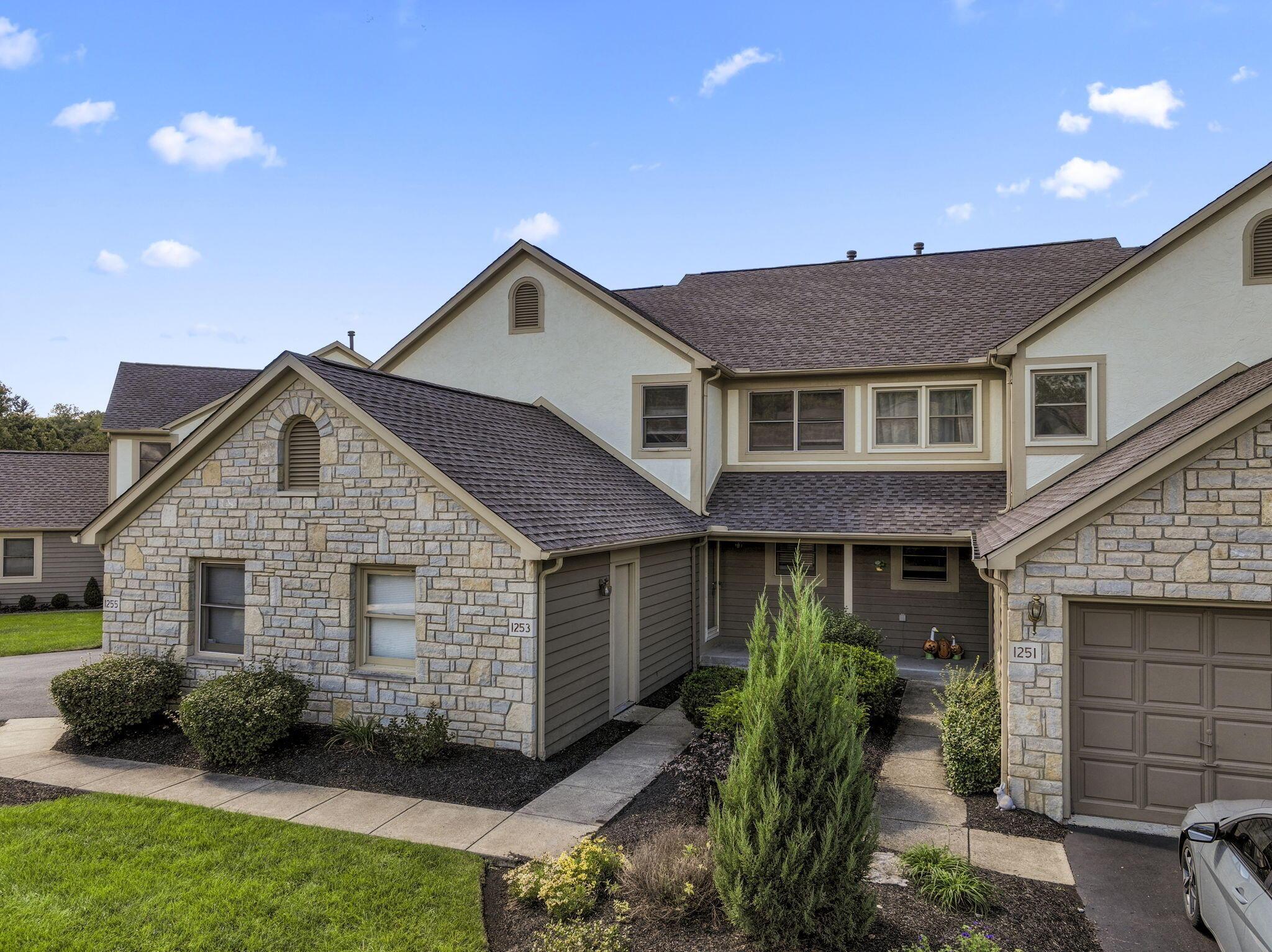 1253 Spring Brook Court — photo