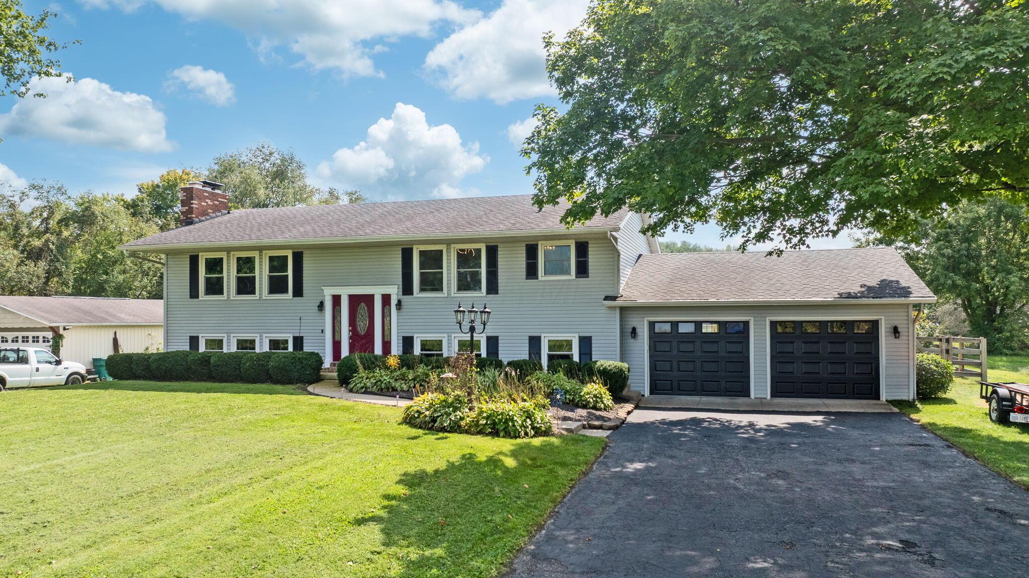 8624 Stewart Road NE — photo