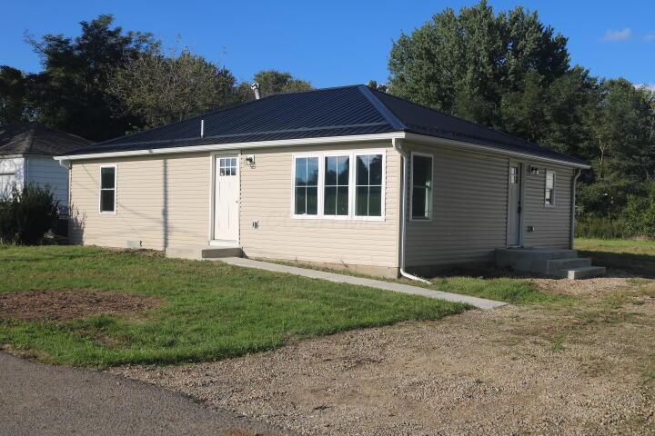 6 Yoakum Drive — photo