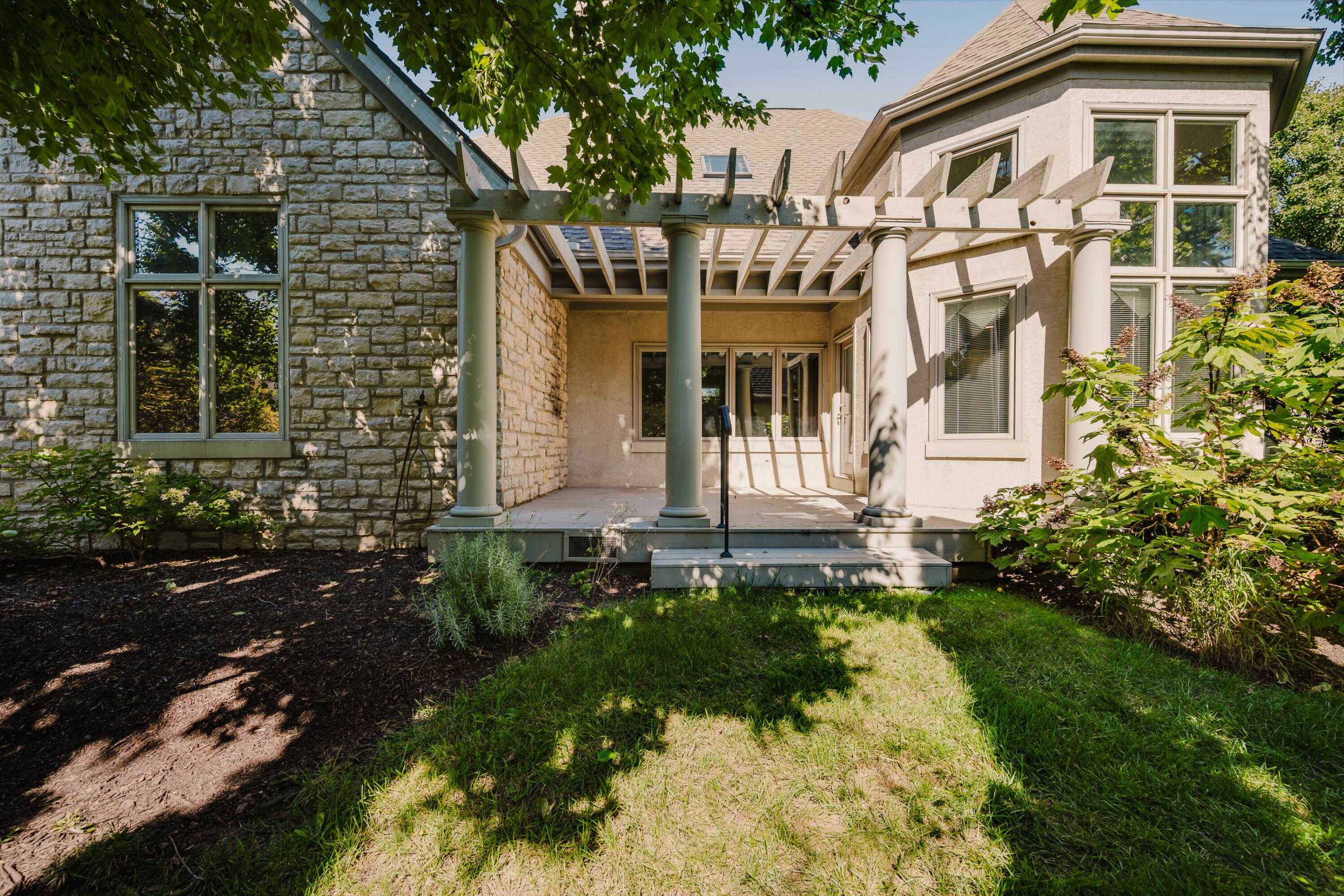 9985 Gresham Court, Powell, OH 43065 — photo 3