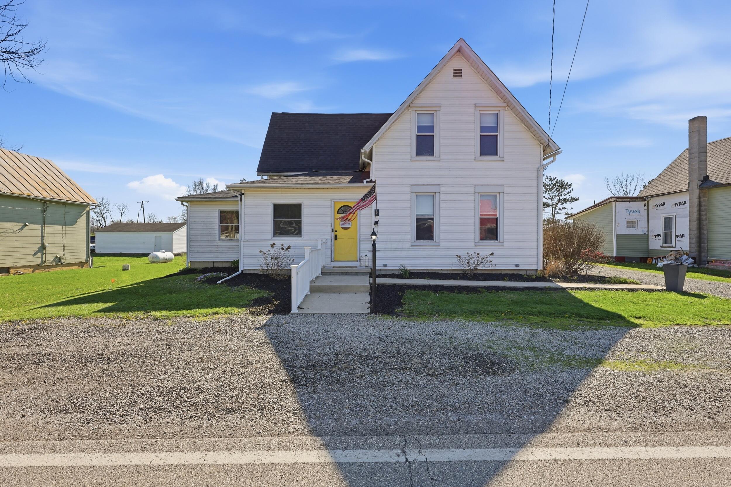 21867 Raymond Road — photo