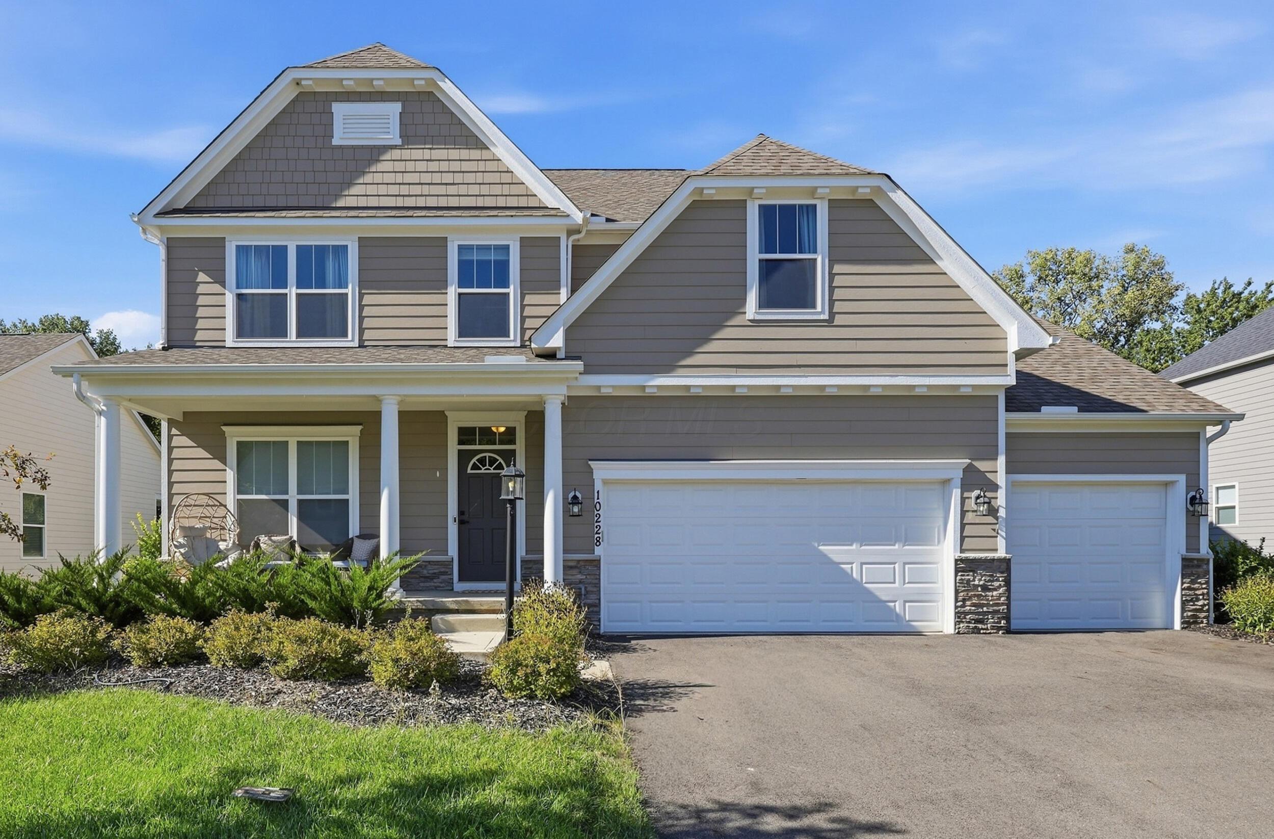 10228 Durham Court — photo