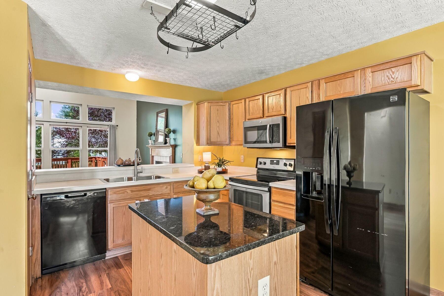 1143 Insco Loop — photo