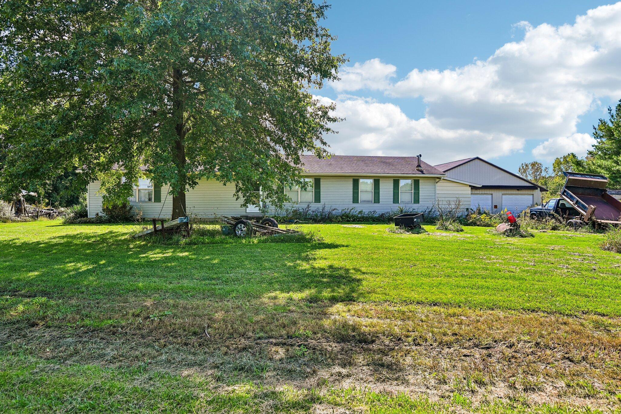 8825 Johnstown-Alexandria Road — photo