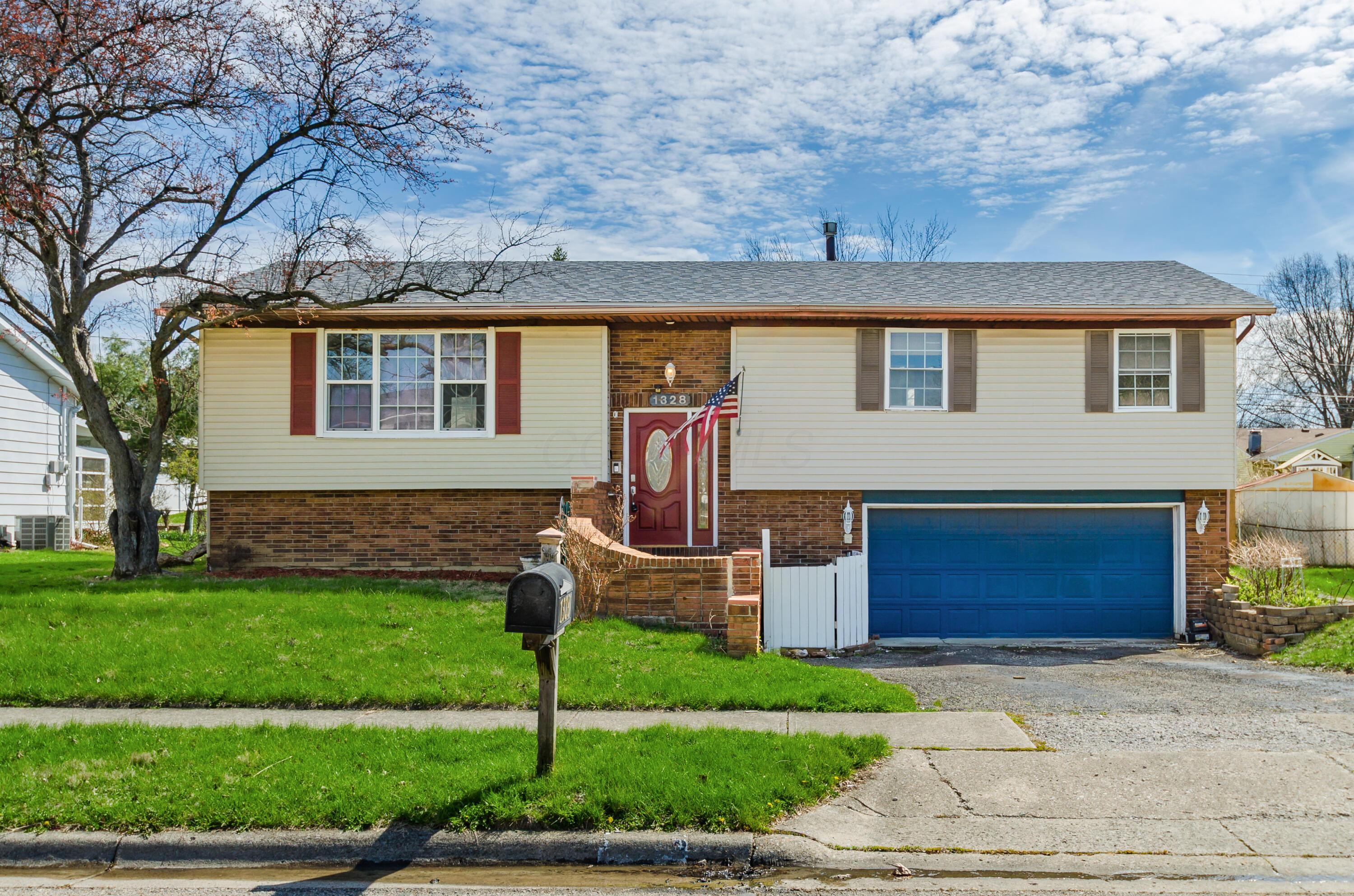 1328 Hilton Drive — photo