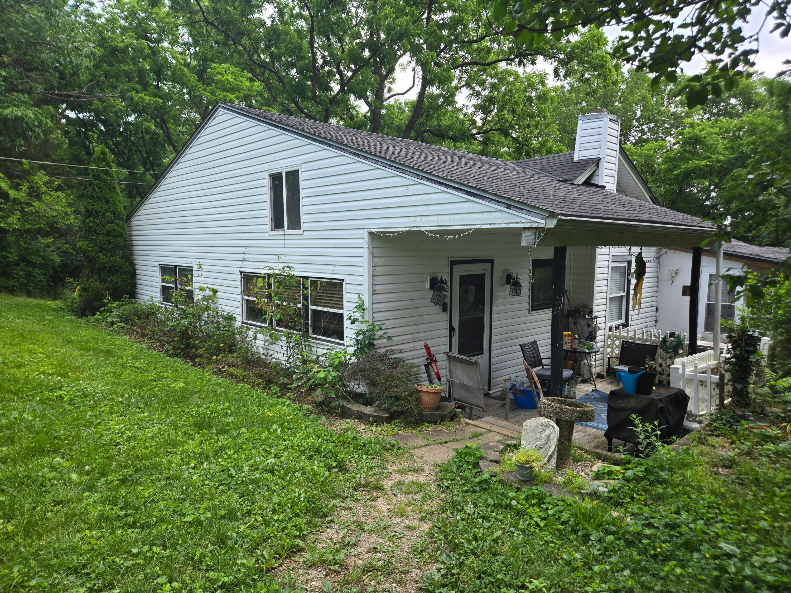 5590 Dawn Drive — photo
