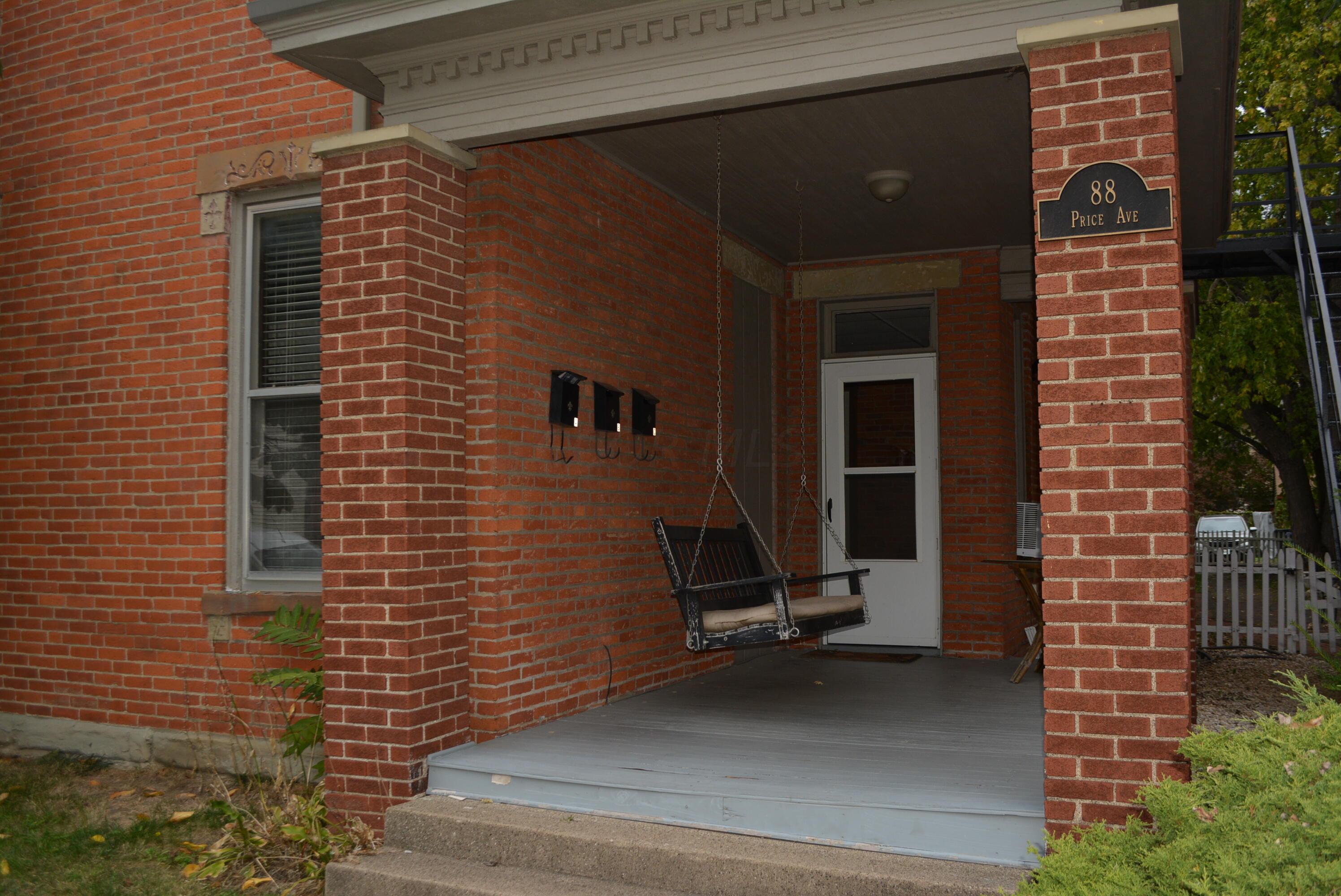 88 Price Avenue, C — photo