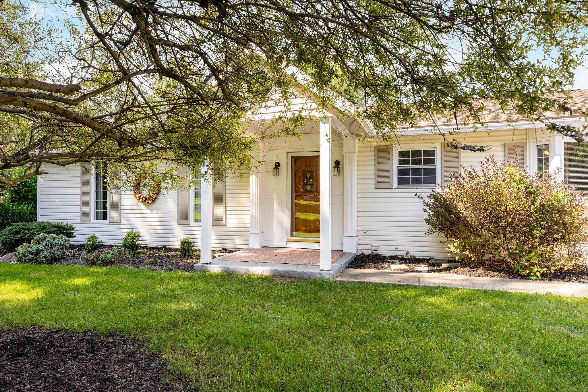 13805 Cobblestone Lane NW — photo