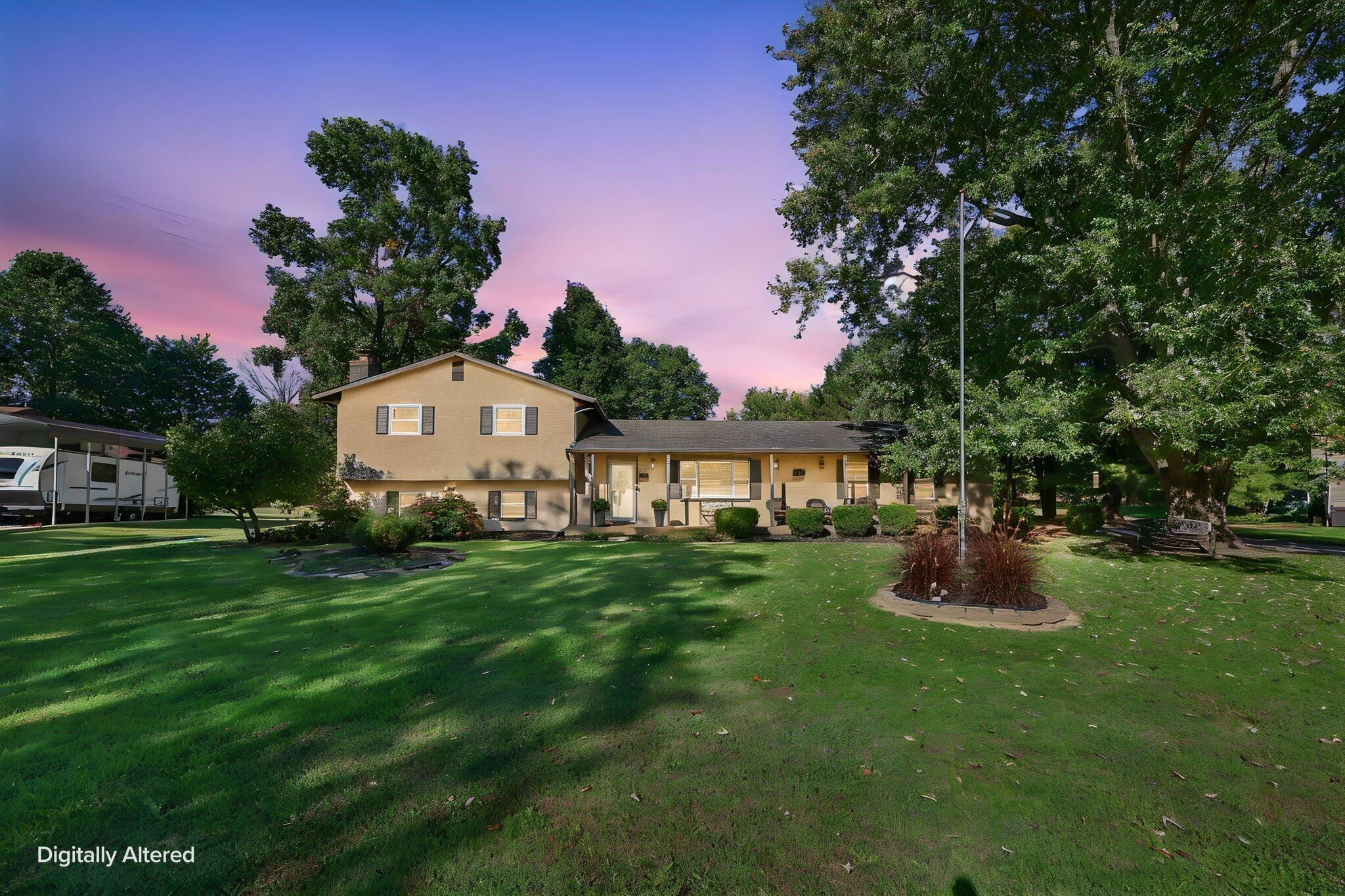 11679 Woodbridge Lane NW — photo