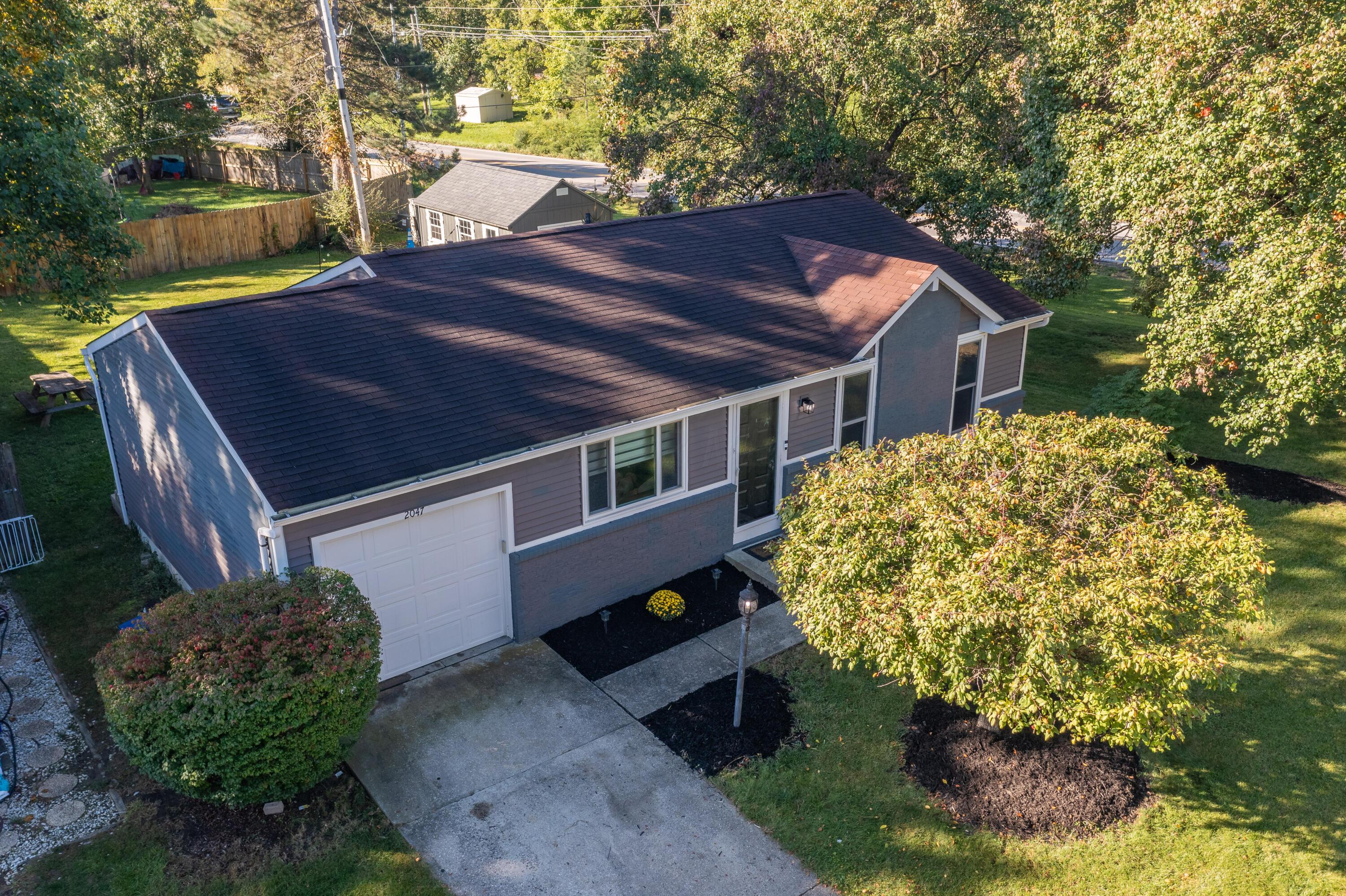2047 Wolverhampton Road, Powell, OH 43065 — photo 2