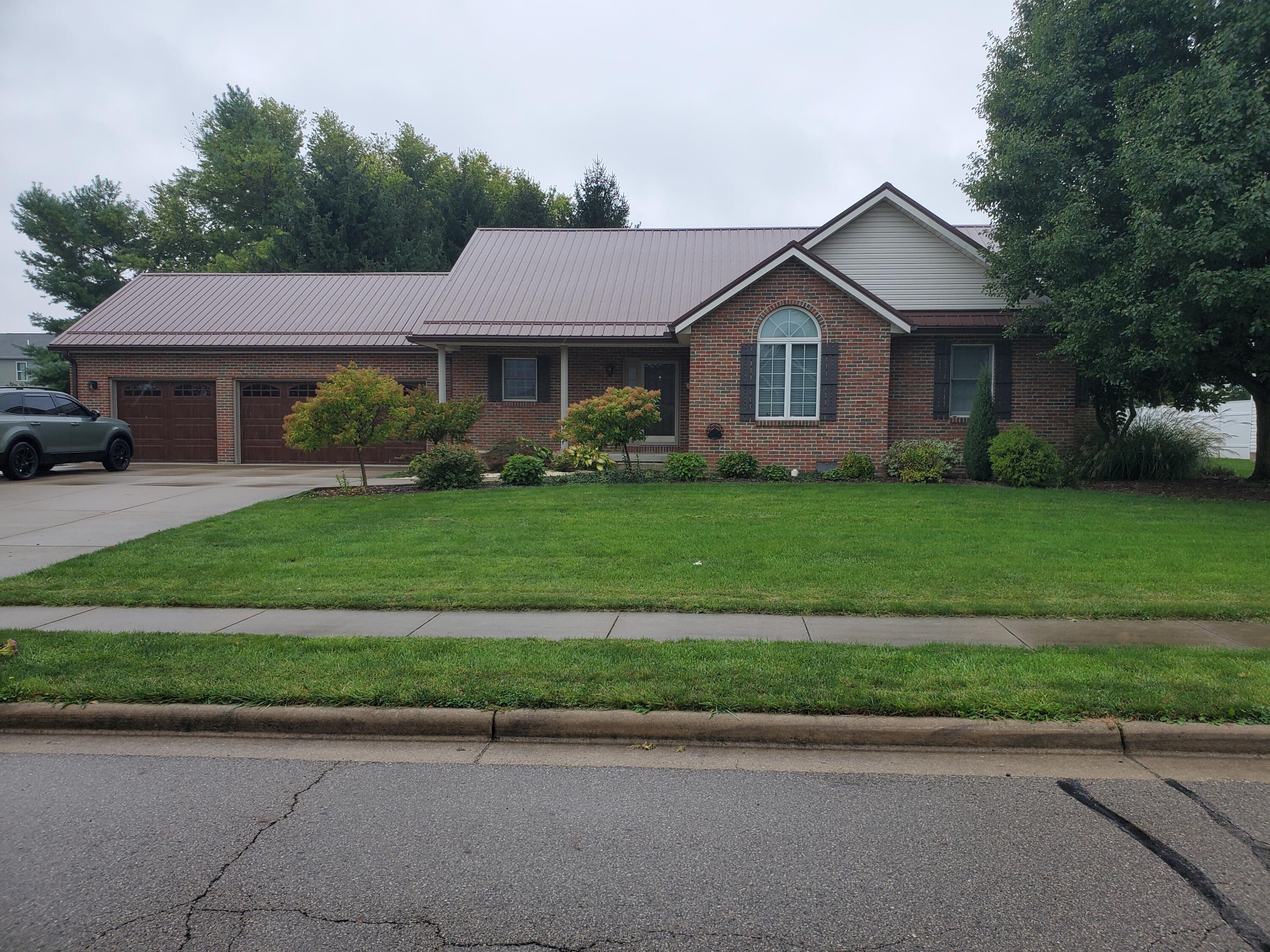 1201 Farmington Lane — photo