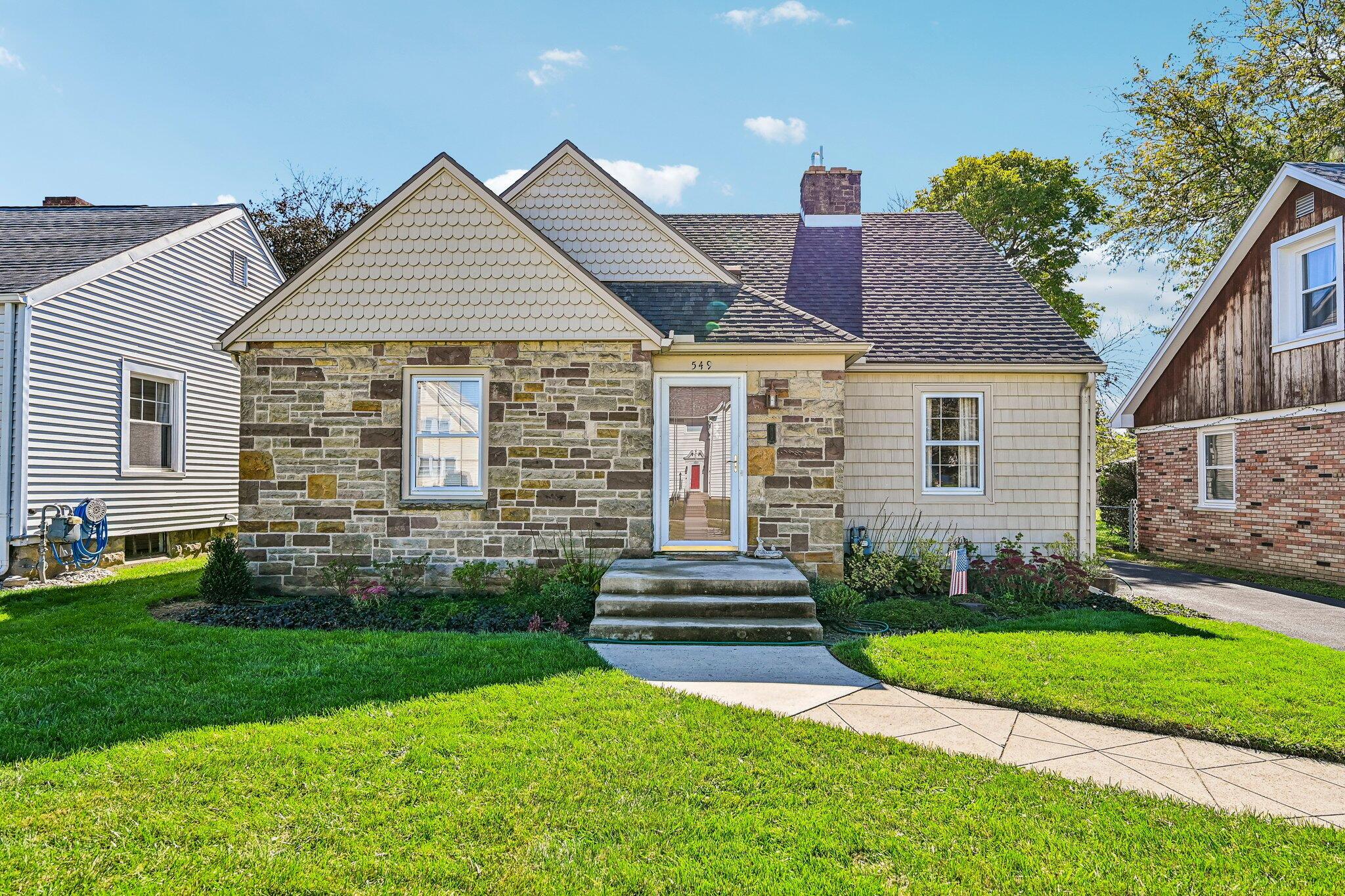 549 E Court Street — photo