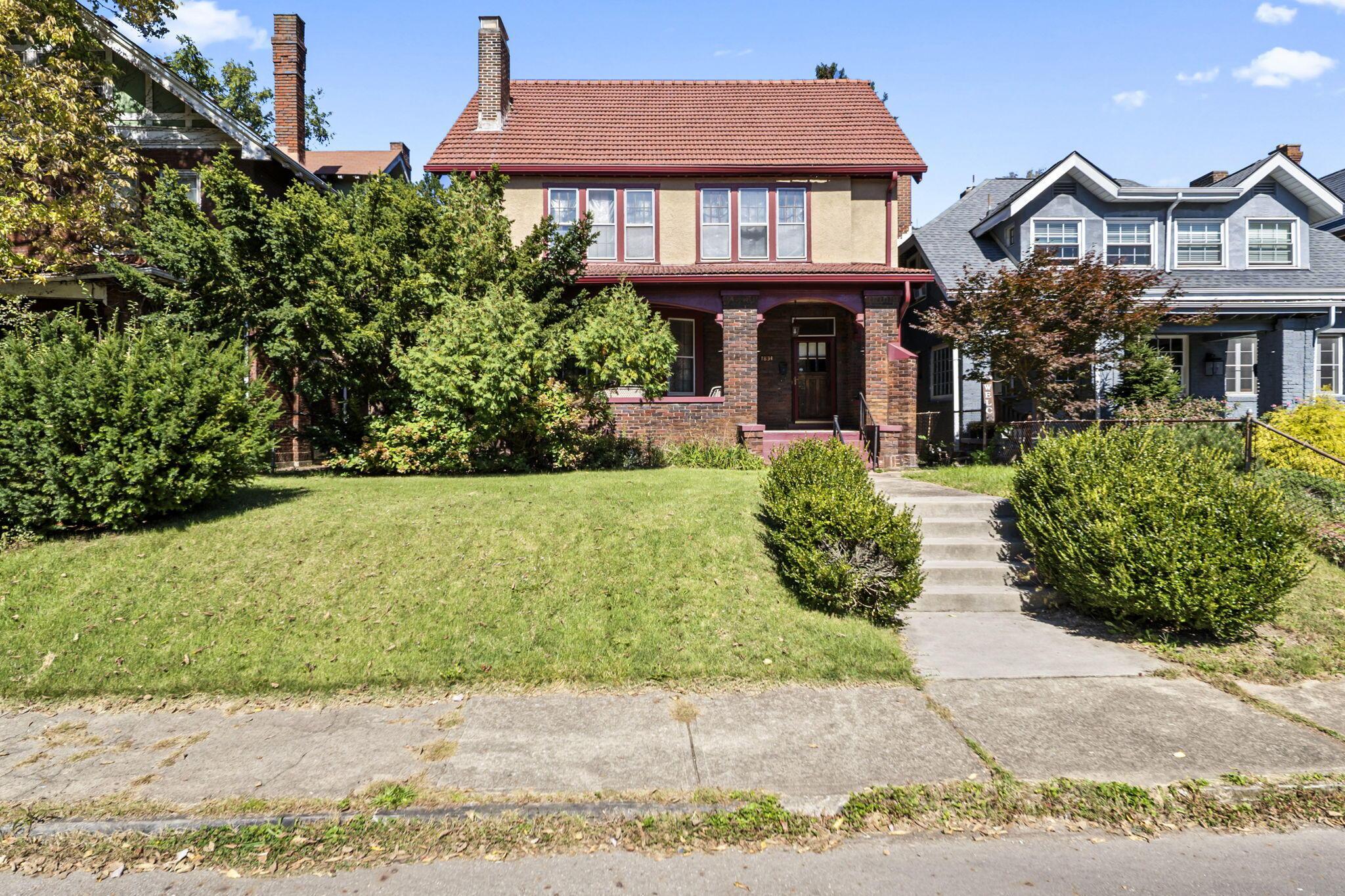 1834 Franklin Avenue — photo