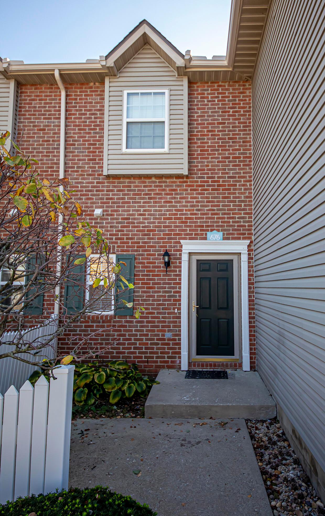 676 Spring Valley Drive — photo