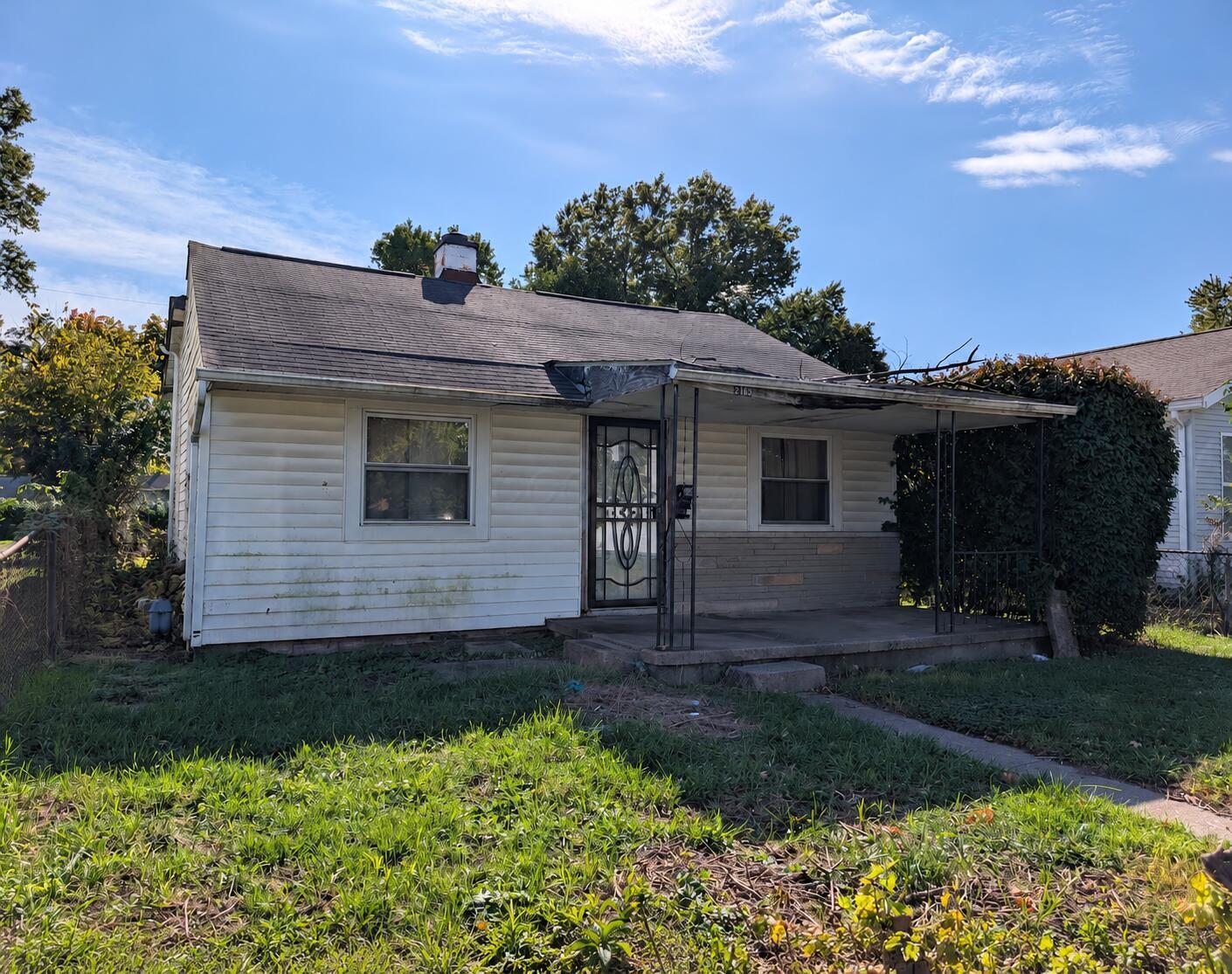 2189 Margaret Avenue — photo