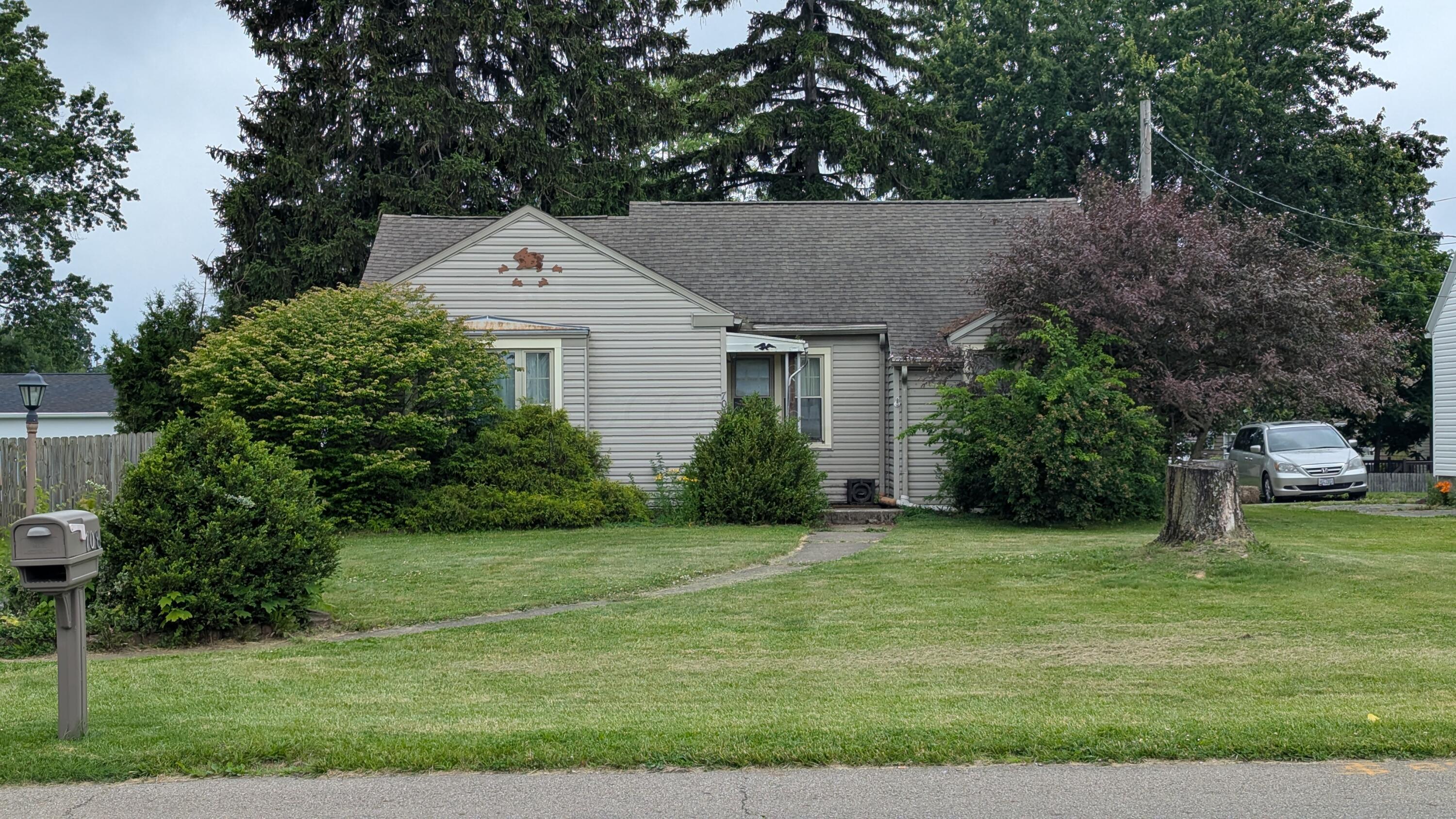 708 Fairview Avenue — photo
