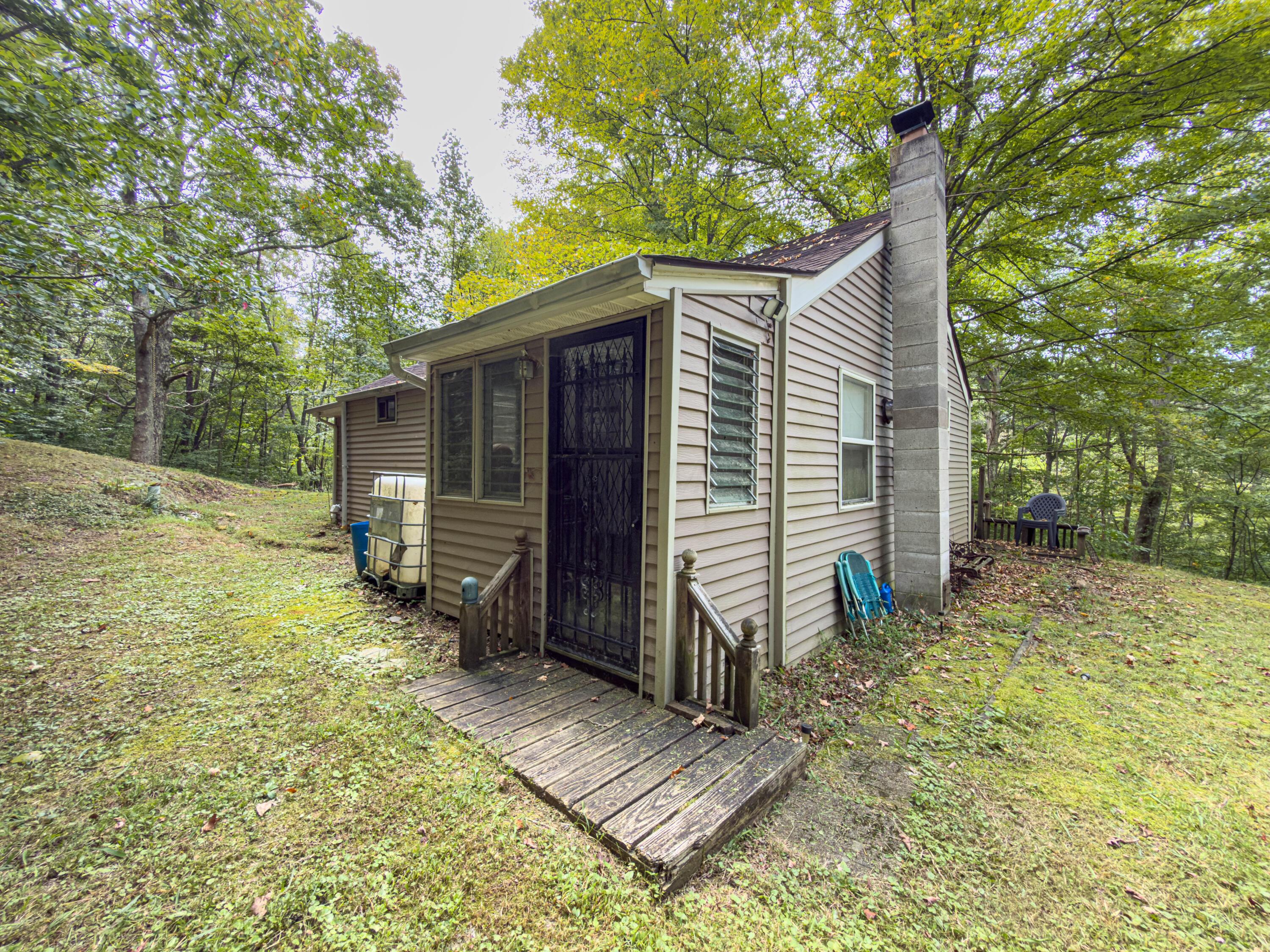 24442 Bushby Road — photo