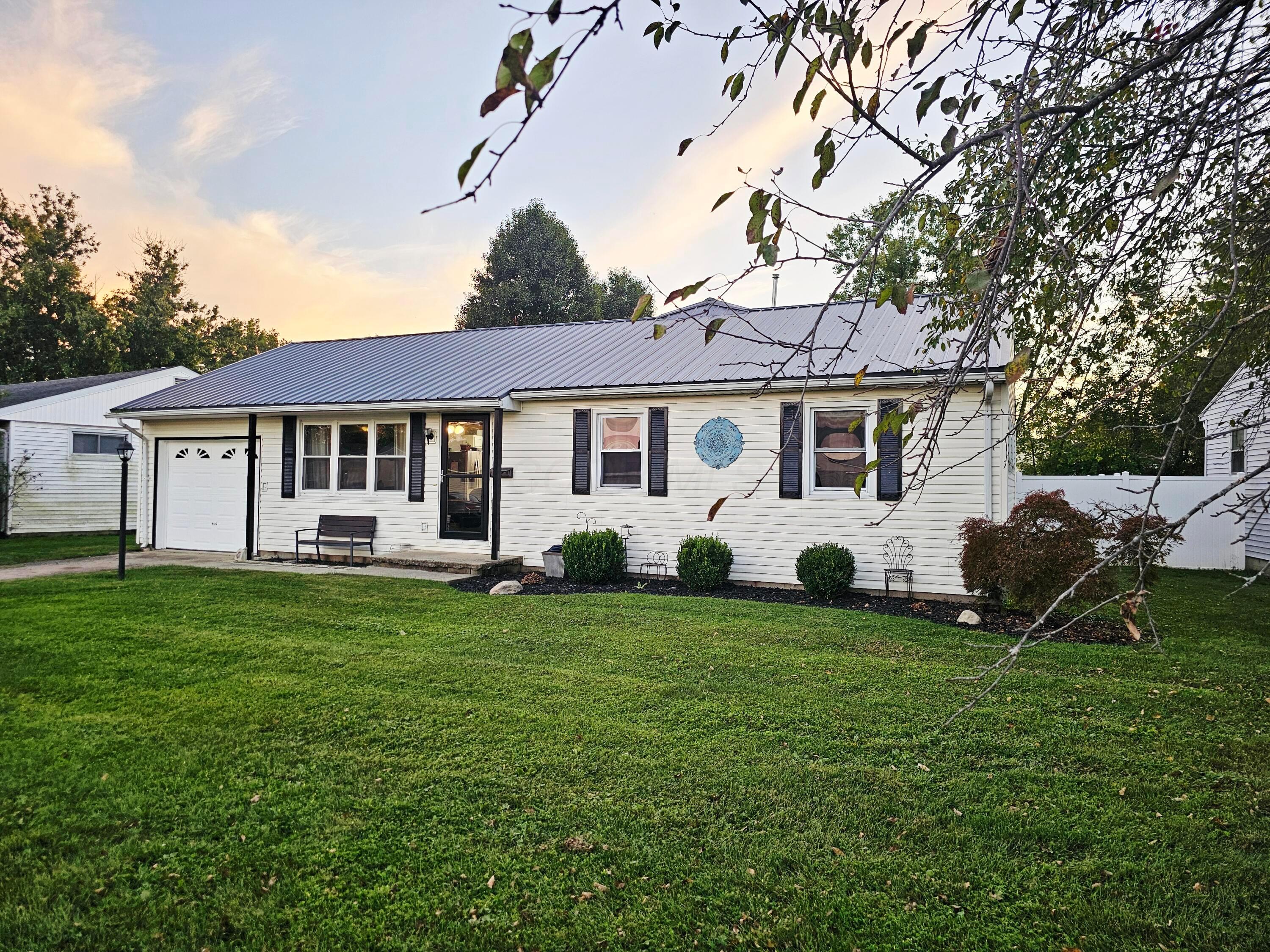 1229 Nelson Place — photo