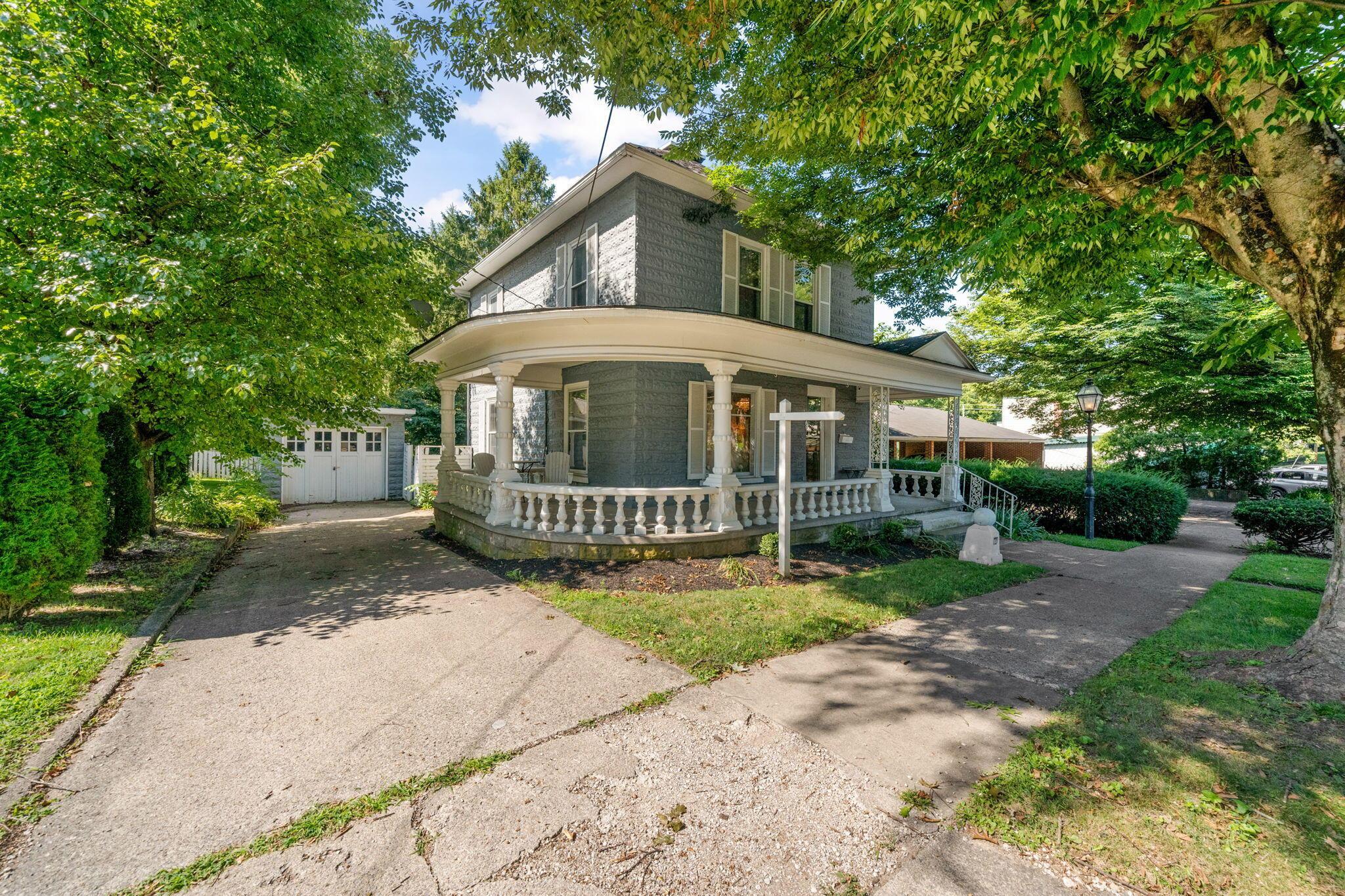127 E Elm Street — photo