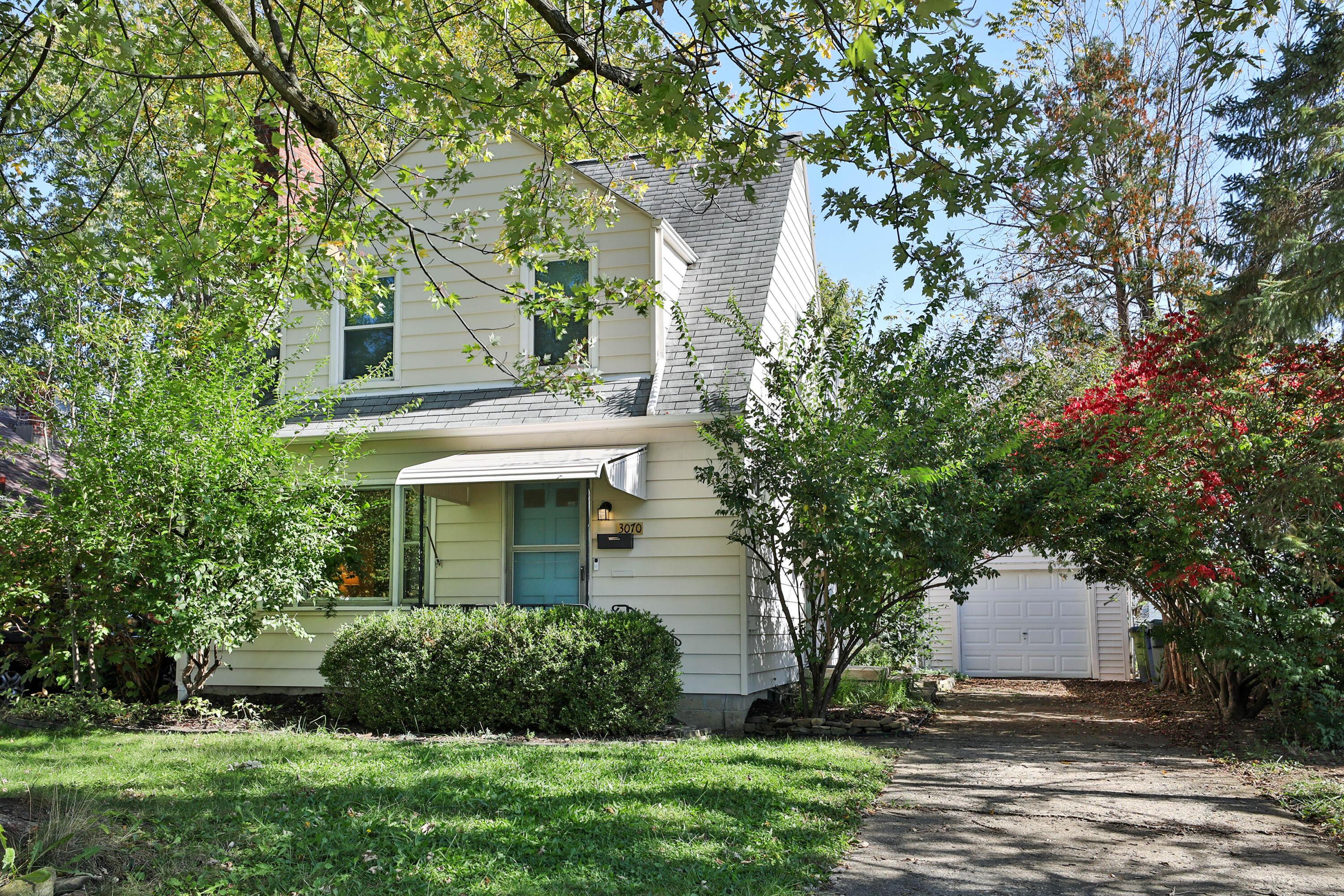 3070 Kenlawn Street — photo