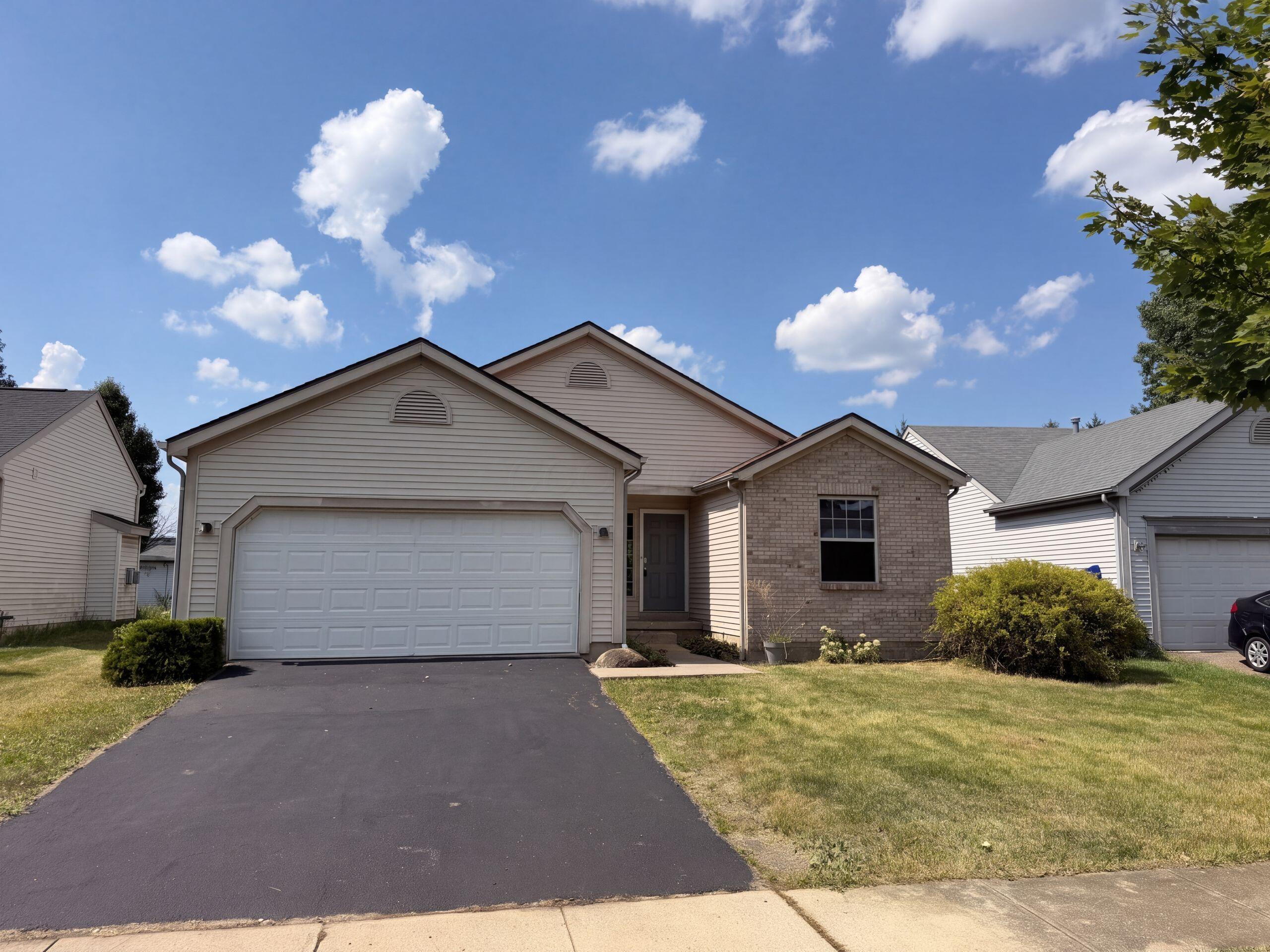 3223 Berkley Pointe Drive — photo