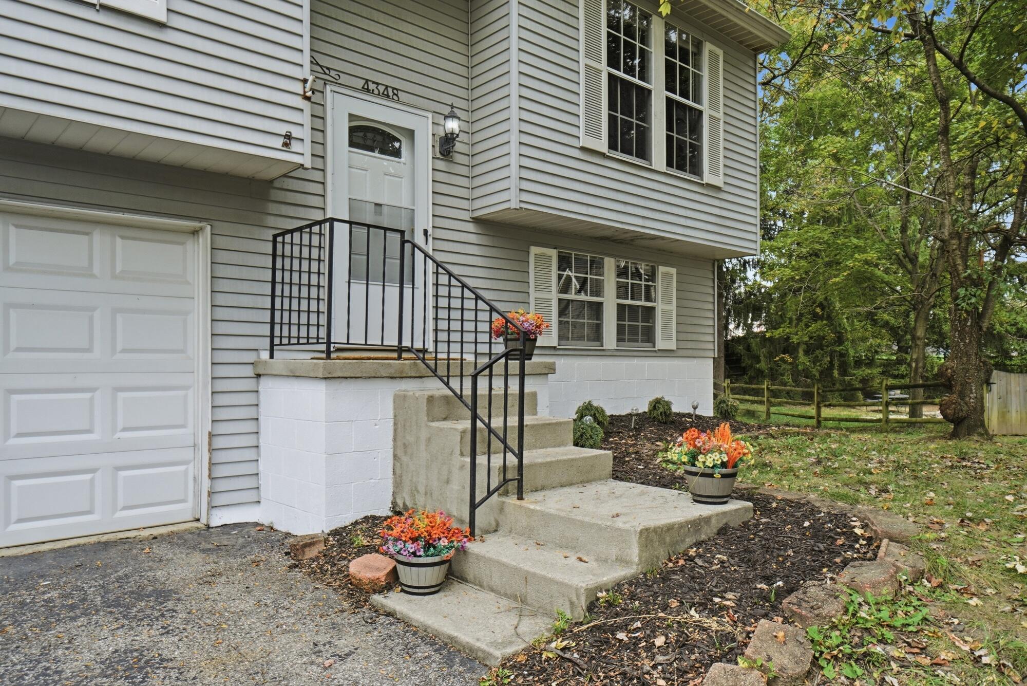 4348 Eagle View Court, Columbus, OH 43228 — photo 2