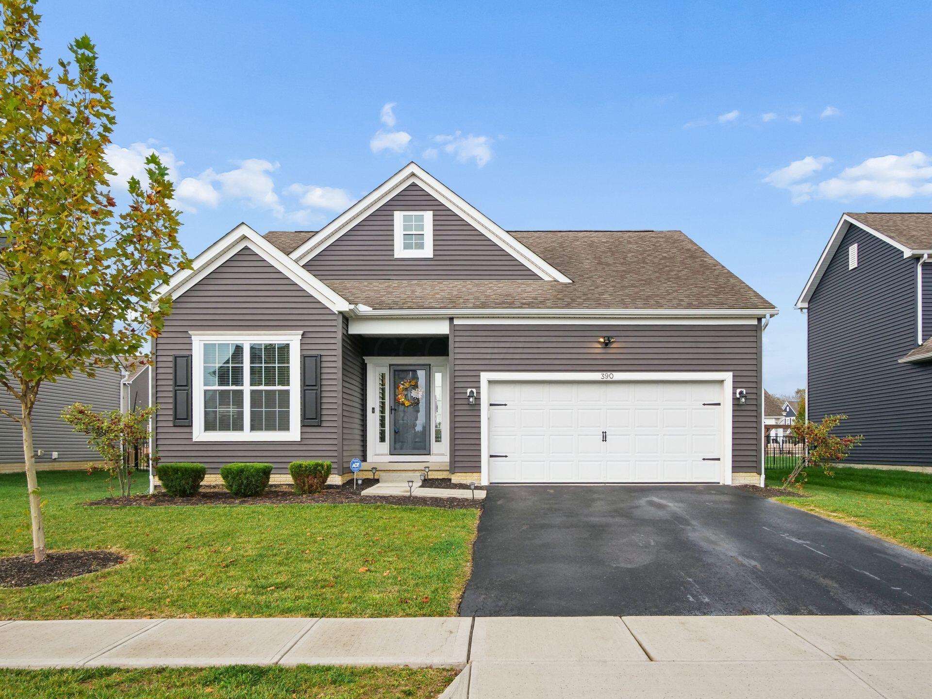 390 Hazeltine Loop — photo