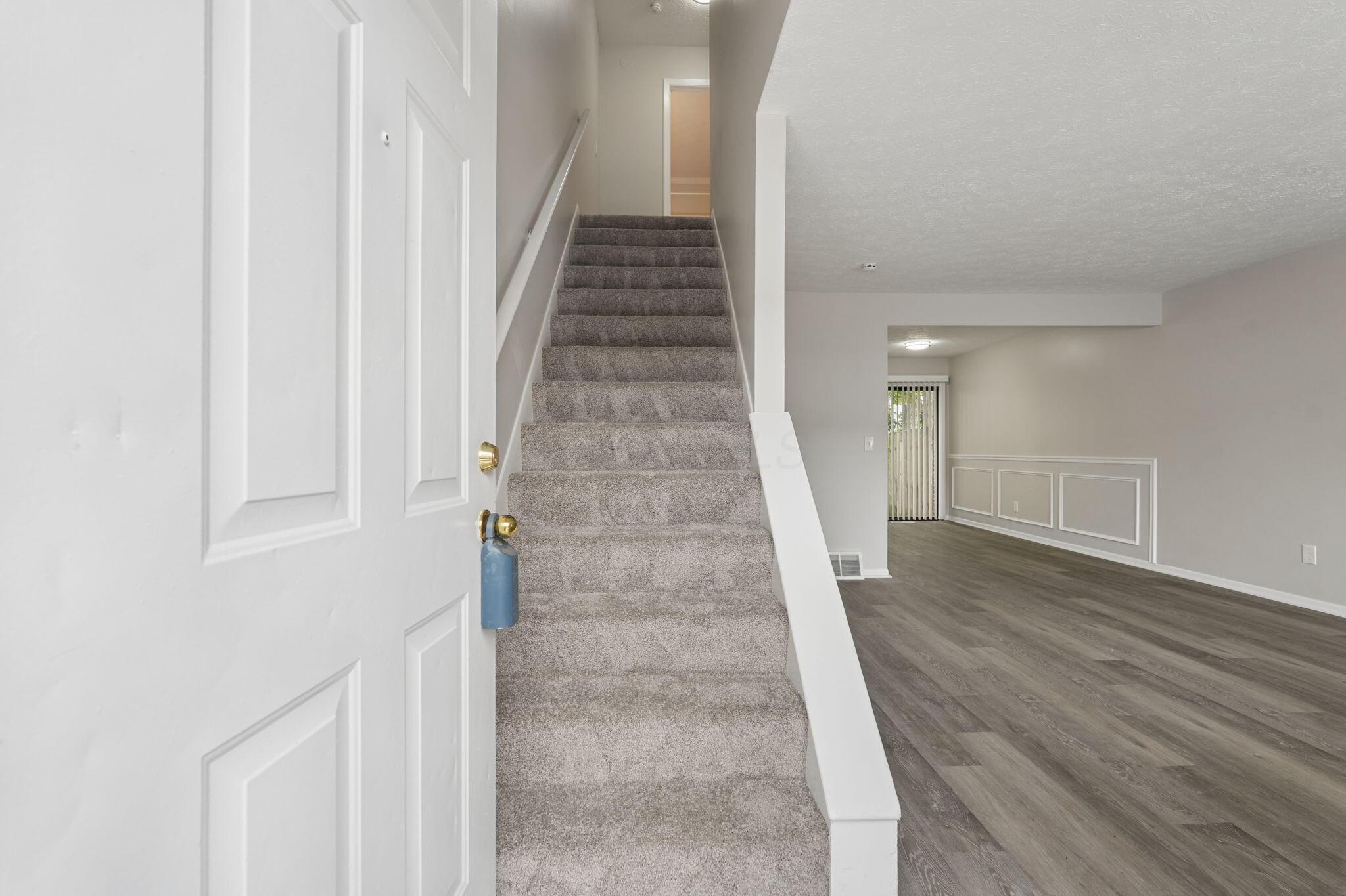 3111 Highcliff Court — photo
